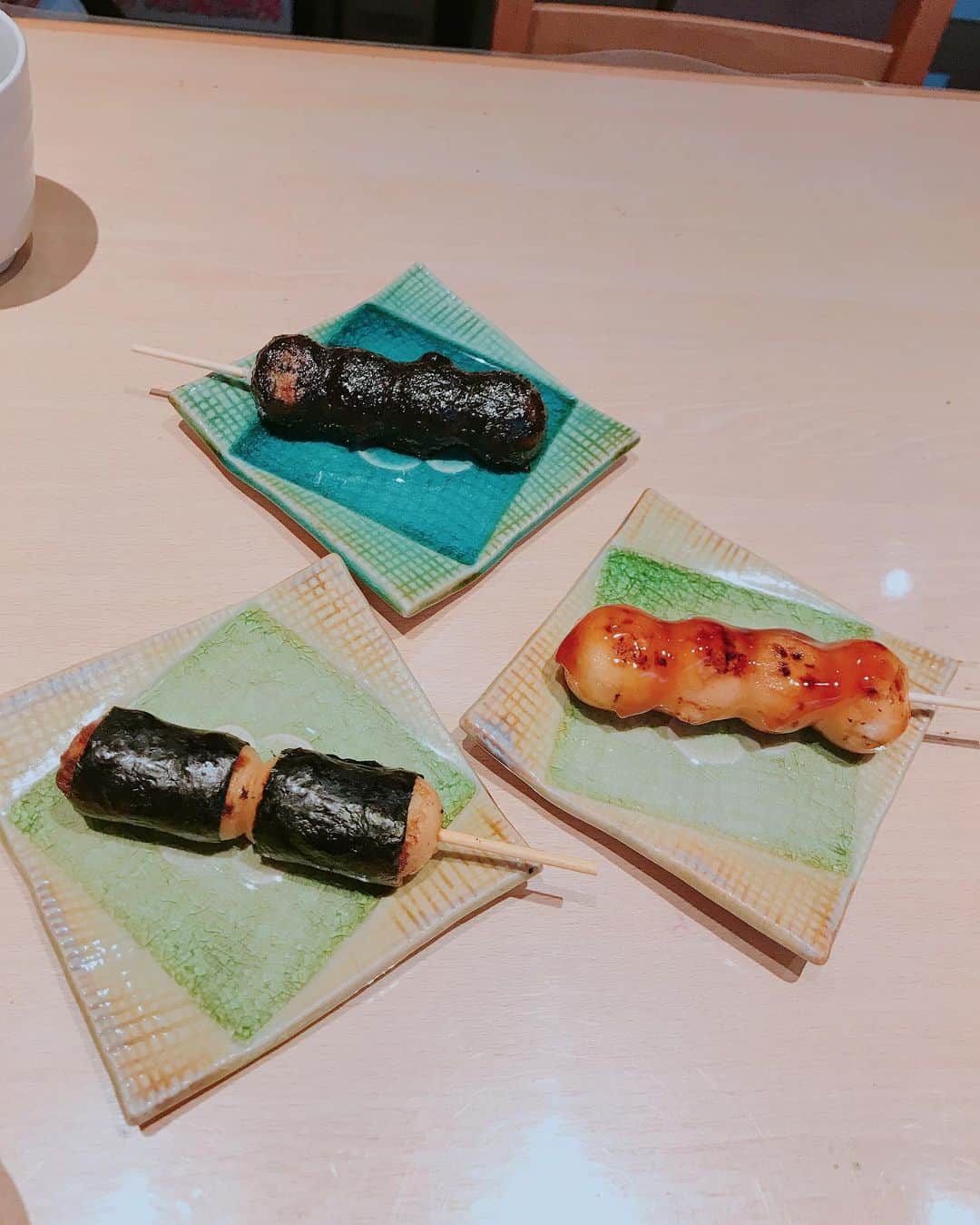 のインスタグラム：「・ ・ 去年の今頃 ・ ・ ・  #だんご #団子 #🍡 #和菓子 #ロケ #おうち時間  #stayhome #stayathome #staysafe #stayhomestaysafe」
