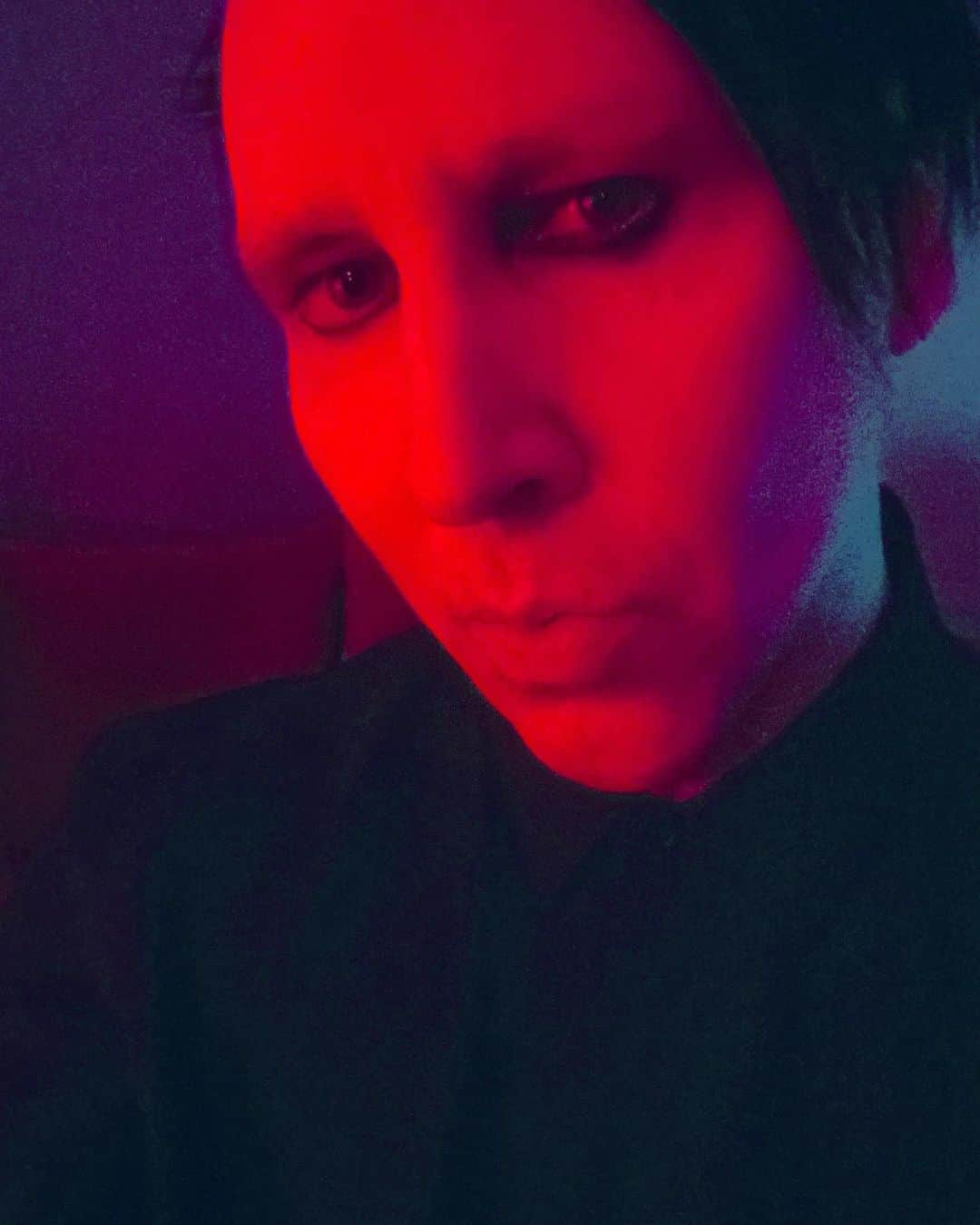 マリリン・マンソンさんのインスタグラム写真 - (マリリン・マンソンInstagram)「Feeling trapped inside like a Catacomb Saint.」4月17日 8時29分 - marilynmanson