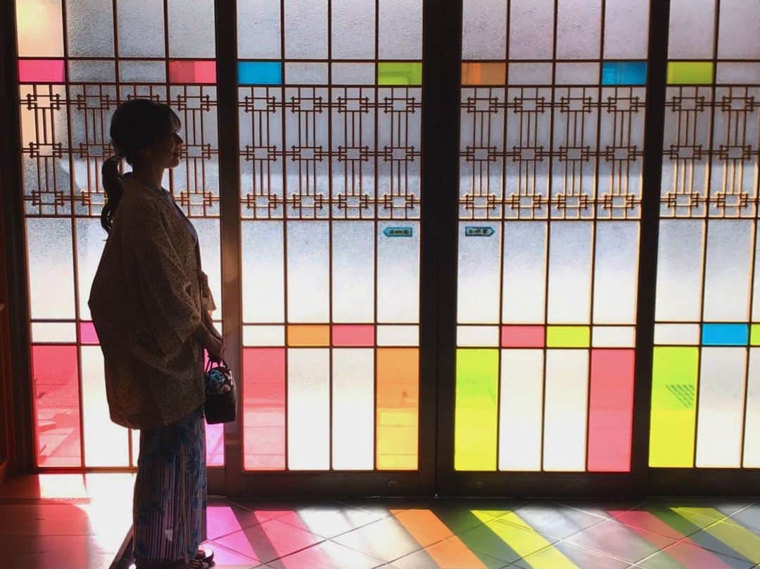 のインスタグラム：「#過去写真 . 城崎温泉のお宿で動画の撮影♨️ . 久しぶりにお会いできる方ばかりで とても嬉しかったなぁ😚 ＿＿＿＿＿＿＿＿＿＿＿＿＿＿＿＿＿＿＿＿＿＿＿＿＿ #onsen #yukata #kimono #kinosakionsen #kinosaki #shooting #japan #japanese #撮影 #城崎温泉 #城崎 #兵庫 #温泉 #浴衣 #旅館 #モデル #過去pic」
