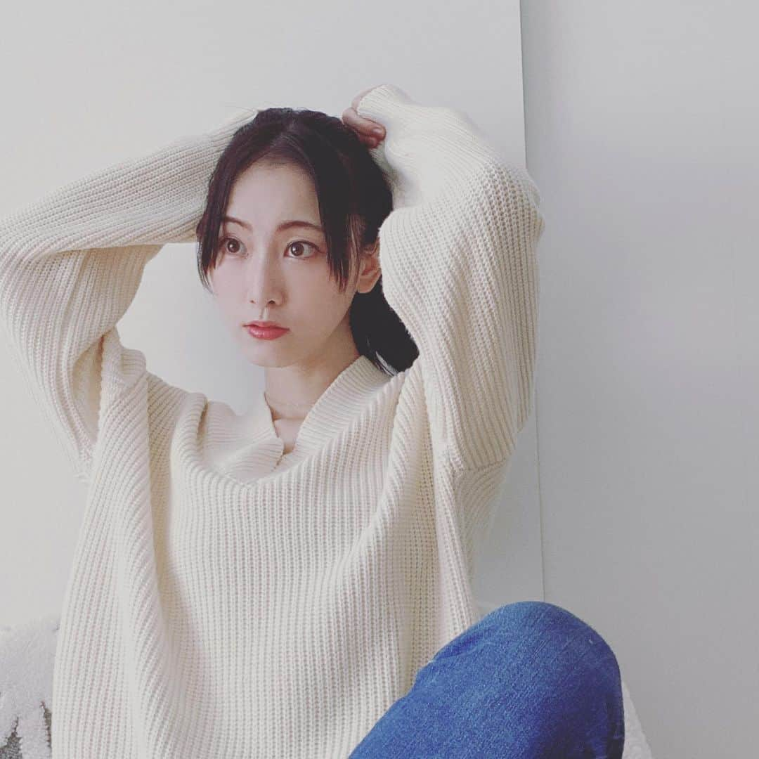 松井玲奈さんのインスタグラム写真 - (松井玲奈Instagram)「おはようございます。 昨日のNHKの日本人のおなまえっ！は来週23日放送に変わってしまいました。 楽しみにしてくださった皆さん、申し訳ないです。 週末はファンクラブで生配信しようと思うので、楽しみにしていてくださいね！」4月17日 9時25分 - renamatui27