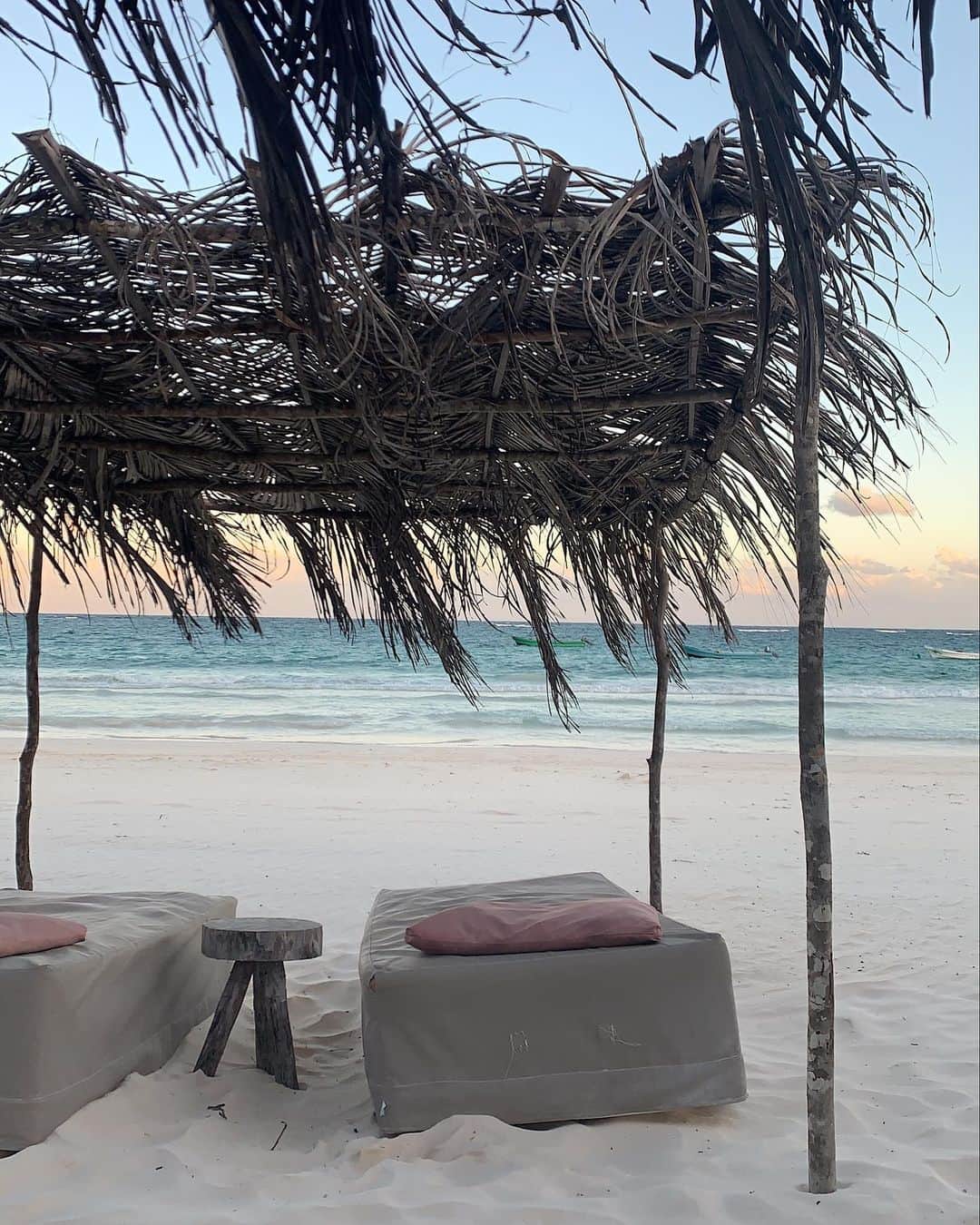 ナヤ・リヴェラのインスタグラム：「Dreaming of Tulum...」