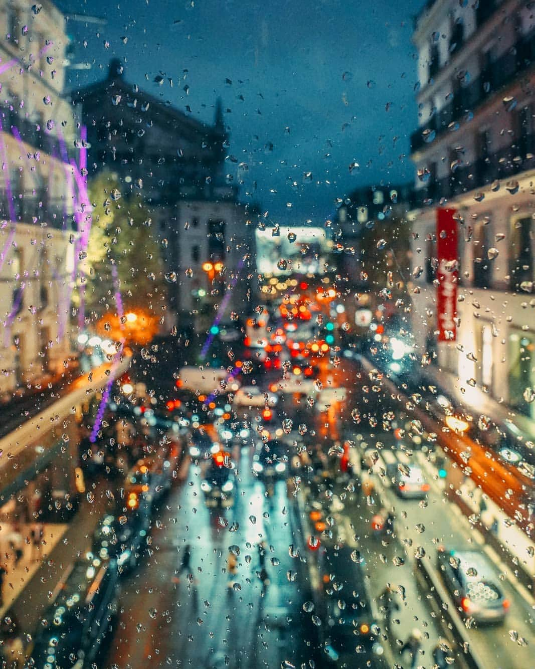 VuTheara Khamさんのインスタグラム写真 - (VuTheara KhamInstagram)「Opera Garnier, Paris, 2018 🌃 Extract from 'Soul of Paris' book portfolio with @hemeriaphoto Size : 40x30' Pre-order, link in my bio」4月17日 1時36分 - vutheara