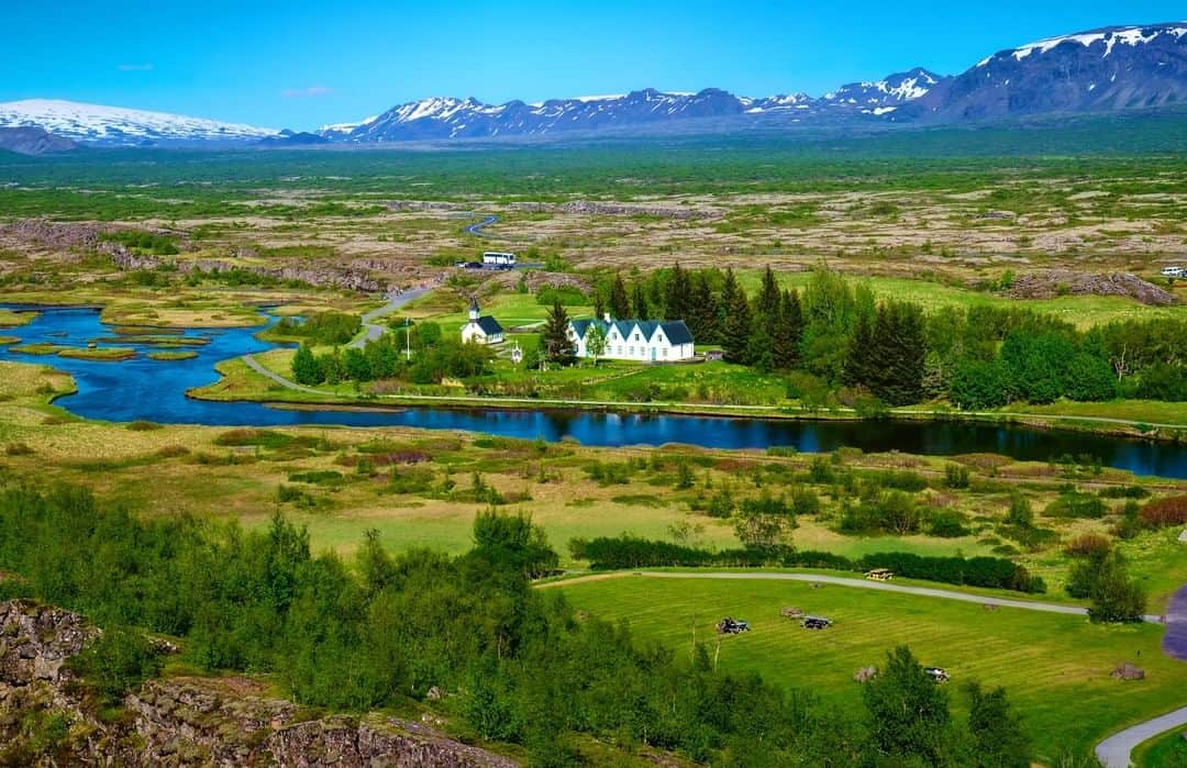 Lonely Planetのインスタグラム：「Are you looking for ways to feel better during this isolation? Take a cue from Iceland and go hug a tree. Tap the link in our bio to find out why their forestry service is encouraging citizens to hug trees for five minutes a day to help them through the COVID-19 isolation.」