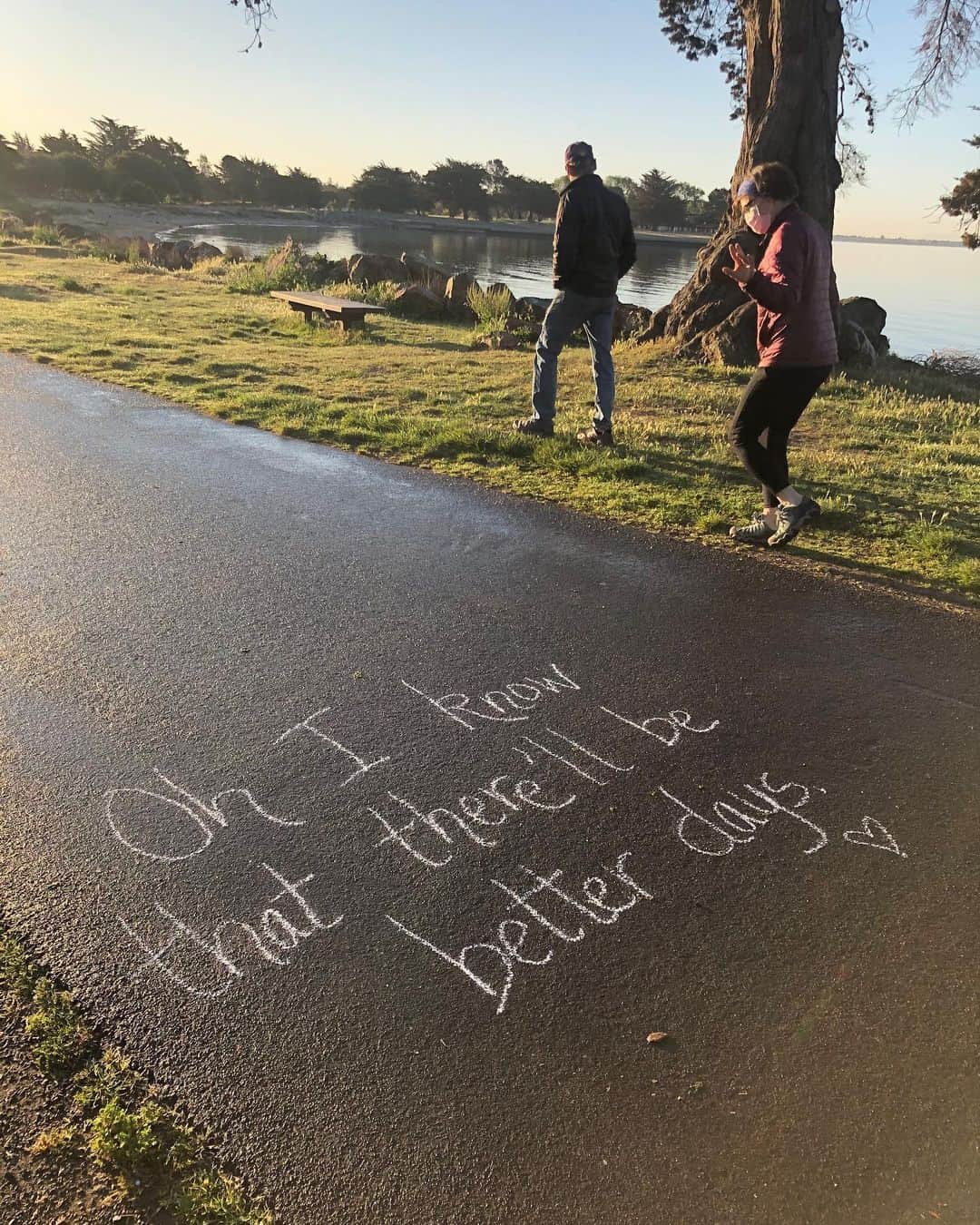 OneRepublicさんのインスタグラム写真 - (OneRepublicInstagram)「Thanks again to all who took part in our "Better Days" music video! As we watched these submissions, we were overwhelmed by your videos and saw some beautiful chalk pieces that were very encouraging! We’d love for you to share more of those. Our friend @carrychalk, whose messages have inspired us, will be posting some of your photos and will help if you need any ideas! We encourage you to write messages of hope and love on your driveways or sidewalks where people will see them and be inspired to do the same. Tag #betterdays after your message or art piece and send us a photo!」4月17日 2時31分 - onerepublic