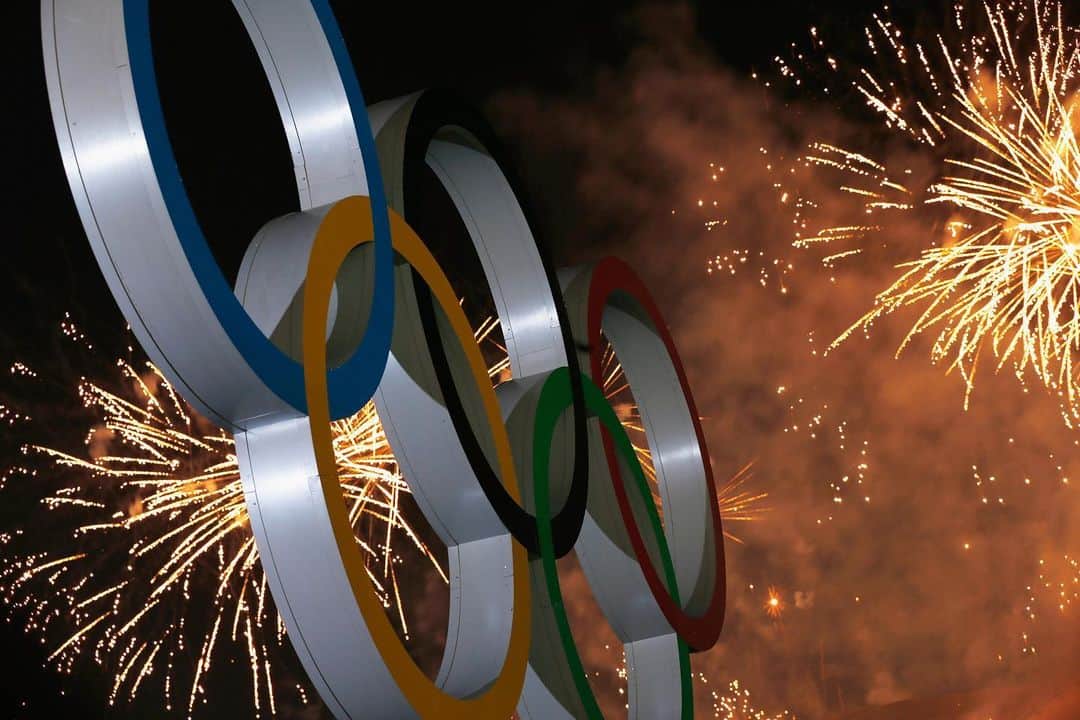オリンピックチャンネルさんのインスタグラム写真 - (オリンピックチャンネルInstagram)「The Sochi 2014 Ceremonies were spectacular: fireworks, ballet dancers, and one HUGE teddy bear!⁠⠀ ⁠⠀ 🔴 Tune in for non-stop Olympic Ceremonies in the link in bio.」4月17日 2時46分 - olympicchannel_x