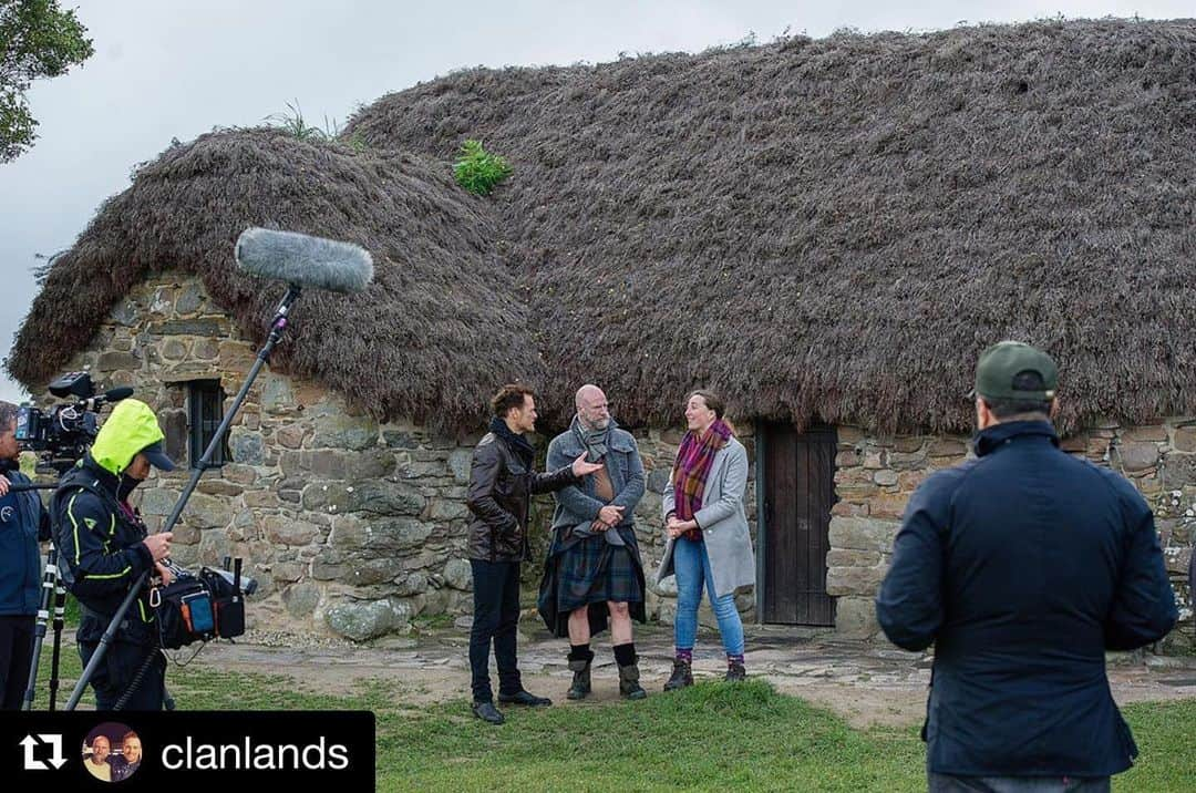 サム・ヒューアンさんのインスタグラム写真 - (サム・ヒューアンInstagram)「274th Anniversary of Culloden. The battle changed the face of Scotland forever... We were lucky to visit last year. Excited to share the story with @clanlands coming soon! @nationaltrustforscotland  @samheughan @grahammctavish」4月17日 4時33分 - samheughan