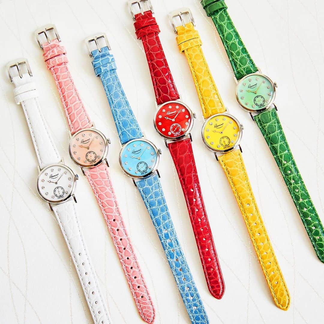 のインスタグラム：「気分が上がる、カラフルな色合いが魅力のRosemont Burano Collection💖🧡💛💚💙💜あなたは何色を選ぶ❓ . #Rosemont #ロゼモン #ロゼモンと私 #腕時計くら部 #腕時計コーデ #置き画くら部 #カラフルコーデ #おしゃれさんと繋がりたい #カメラ女子 #春コーデ #フラットレイ #インテリア #暮らし #丁寧に暮らす #華やか #flatlay #watch #flatlayoftheday #interior #springfashion #ootd #accessories #colorful」