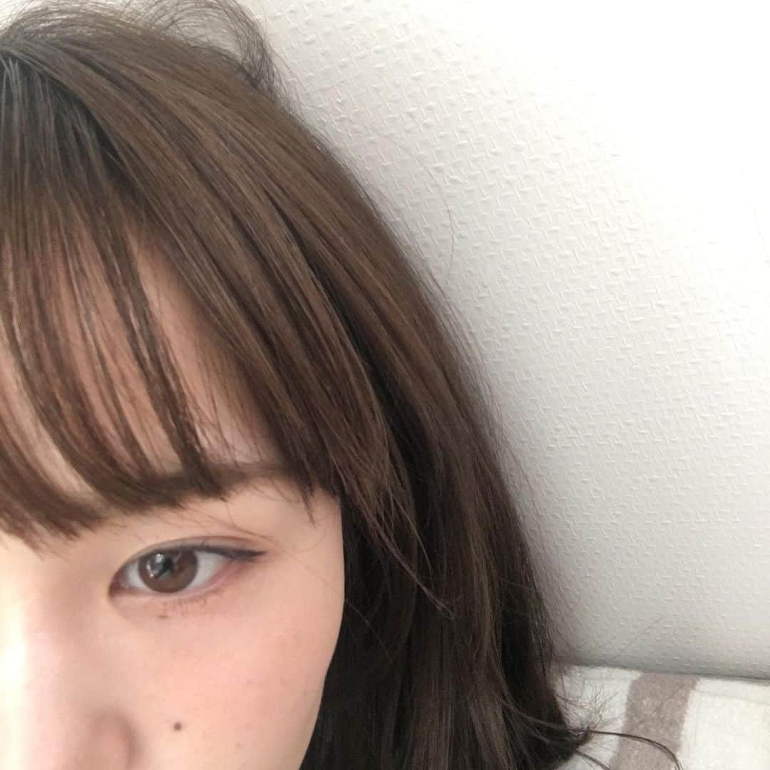 Nao☆ さんのインスタグラム写真 - (Nao☆ Instagram)「乾燥と花粉でお肌がカサカサのガサガサじゃよ😑🌲🌀 リキッドファンデよりクッションファンデの方がこの時期はいいのかな？？？💧」4月17日 11時52分 - nao_ngc