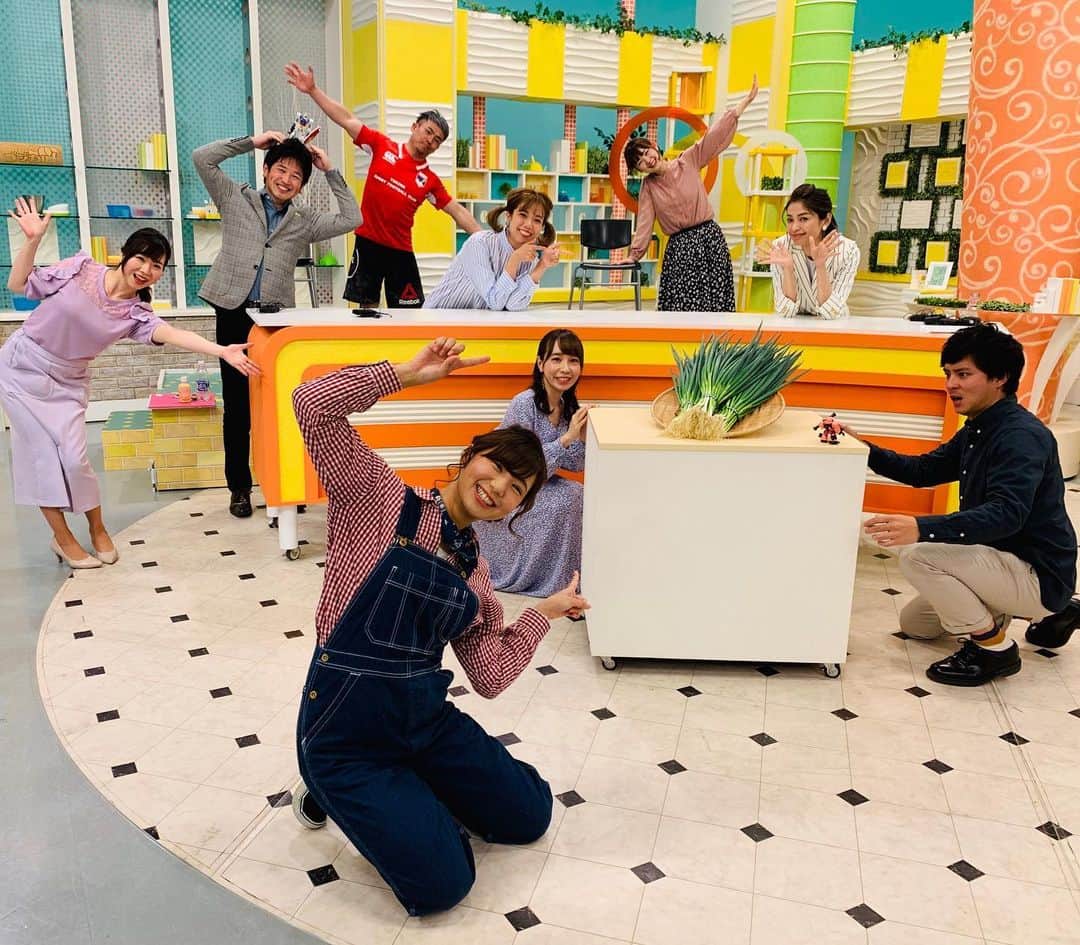 のインスタグラム：「昨日のゴジカル😊  みんな距離を取りつつ  一つの番組をつくる。  楽しいひと時。  #ゴジカル #四国放送」