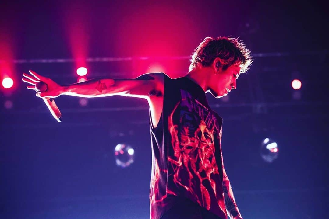 ONE OK ROCKさんのインスタグラム写真 - (ONE OK ROCKInstagram)「Taka 4.17 #oneokrock」4月17日 13時09分 - oneokrockofficial