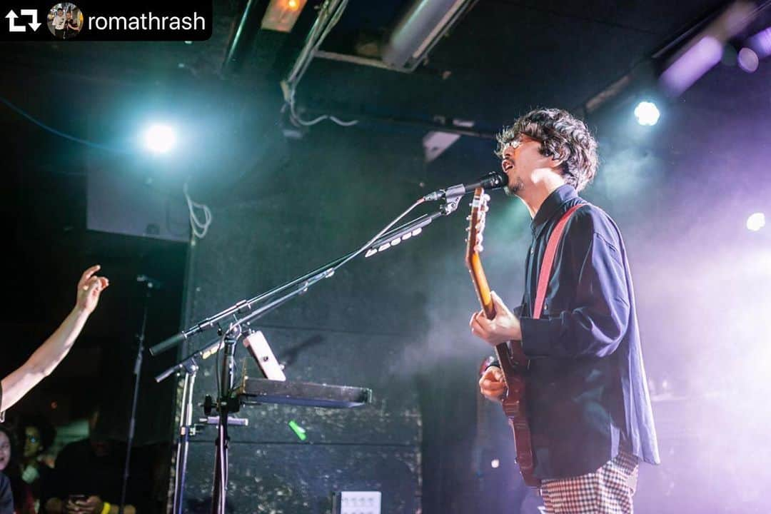 後藤正文さんのインスタグラム写真 - (後藤正文Instagram)「#repost @romathrash ・・・ Encore une petite photo de #AsianKungFuGeneration au @osullivansblanche !  #Paris  #Japan  #Jrock #Ajikan  #日本の音楽」4月17日 13時37分 - gotch_akg