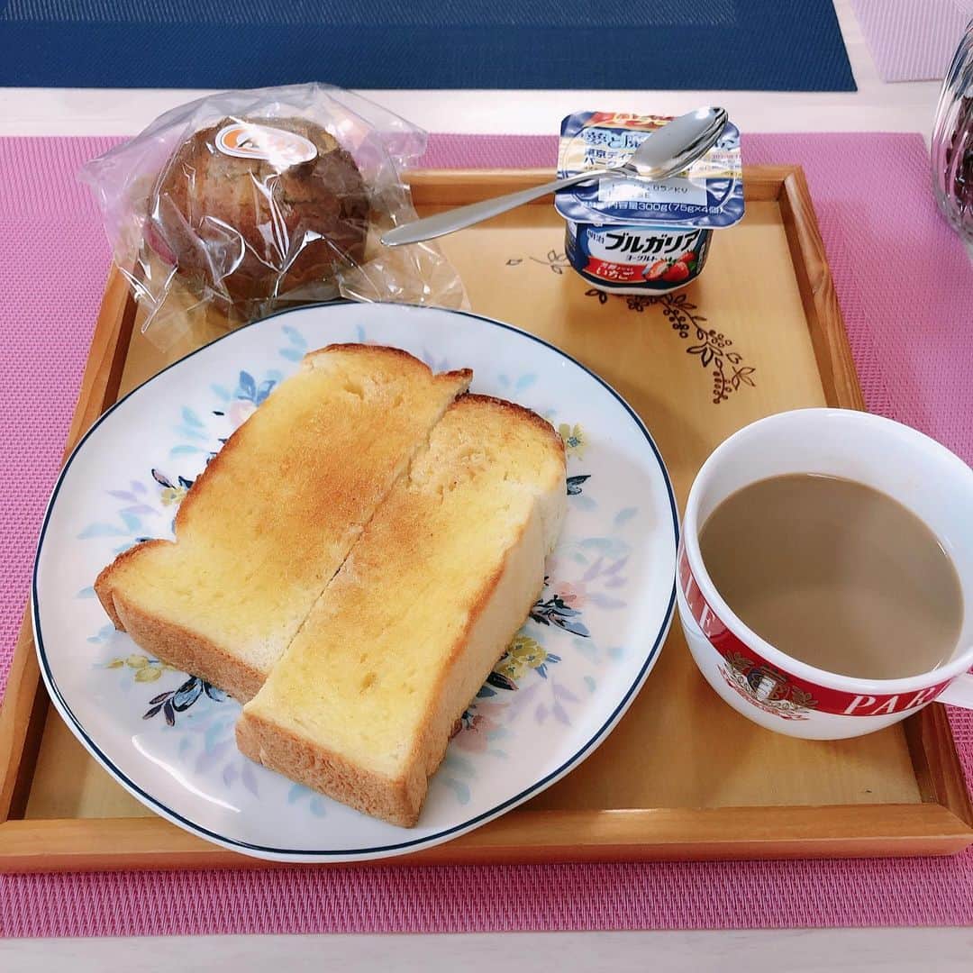 松川星さんのインスタグラム写真 - (松川星Instagram)「breakfast 🍞 お米だいすき人間だけど朝はパン派なんです、、！‪ふふ」4月17日 13時43分 - akarin__rin