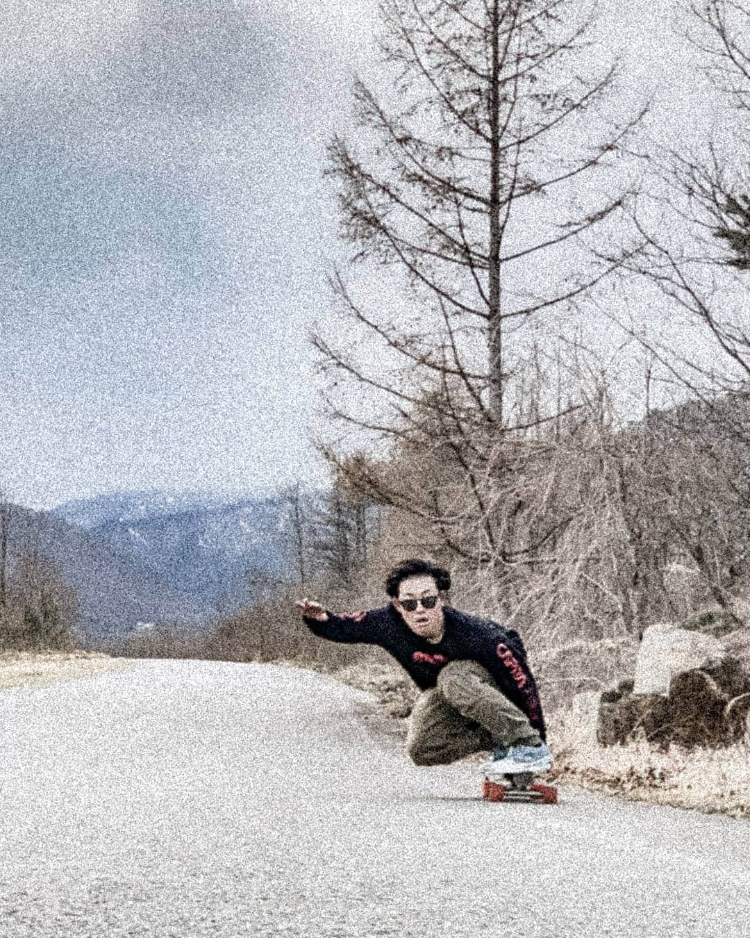 岡本圭司さんのインスタグラム写真 - (岡本圭司Instagram)「cruisin cruisin. #hakuba #lifestyle  #skateboarding」4月17日 14時52分 - hywod_kj