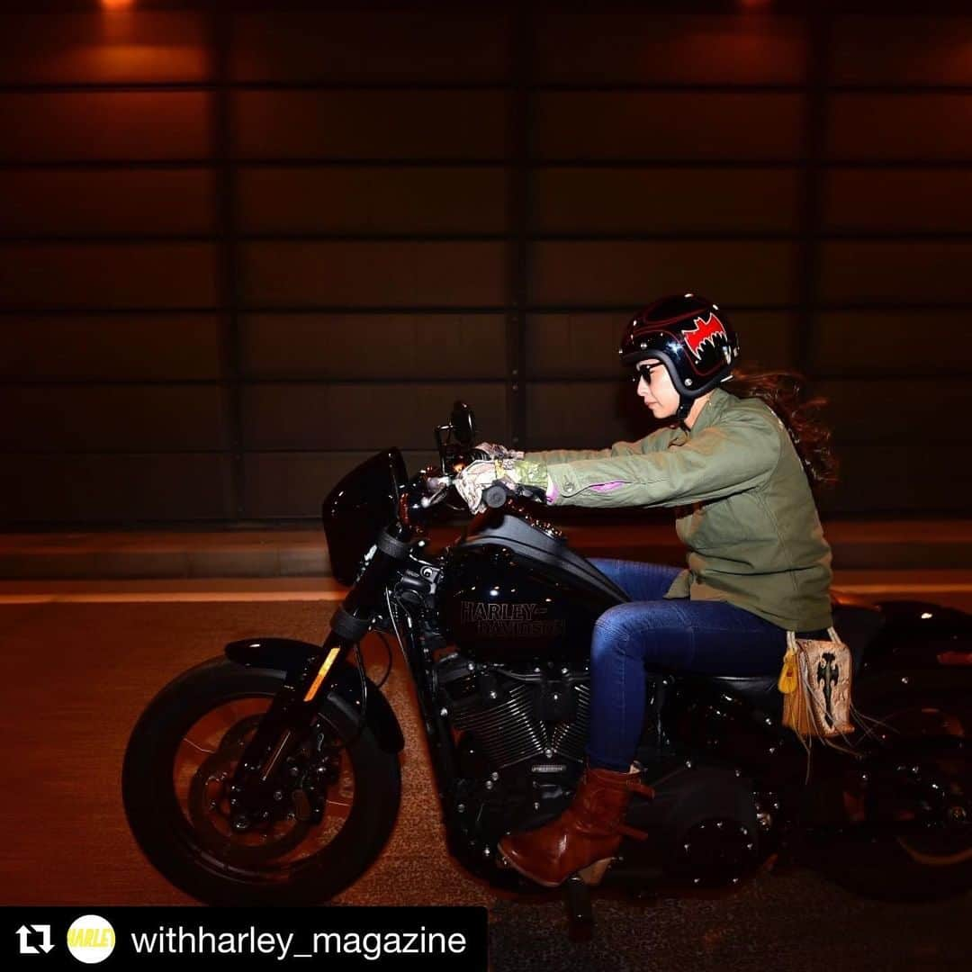 古澤恵さんのインスタグラム写真 - (古澤恵Instagram)「【HARLEY DAVIDSON 2020年モデル】掲載 WITH HARLEY vol.3 発売中📙 #Repost @withharley_magazine with @get_repost ・・・ このカッコ良さは、普段からハーレーに乗っているからこそ! ミルウォーキーエイト114（1868cc）エンジン搭載、ローライダーSで駆け抜ける古澤恵!! 美しくすぎるバイク女子‼️ #ハーレーダビッドソン #bikersofinstagram #motogirl #girlsbiker #bikestagram #asiangirlrider #bike_japan #motorcyclegirl #バイクのある風景 #バイクのある生活 #バイクが好きだ #バイク写真 #harleydavidsondaily #harleydavidsonmotorcycles #ハーレーが好きだ #ハーレーのある生活 #ハーレー乗りと繋がりたい #bikelady #gugu #古澤恵 #リアルライダー  #モデル #ライダーモデル #motorcyclemodel #ハーレー女子 #バイク女子 #ママライダー #motomam #harleydavidsongirl」4月17日 15時00分 - gugu1202