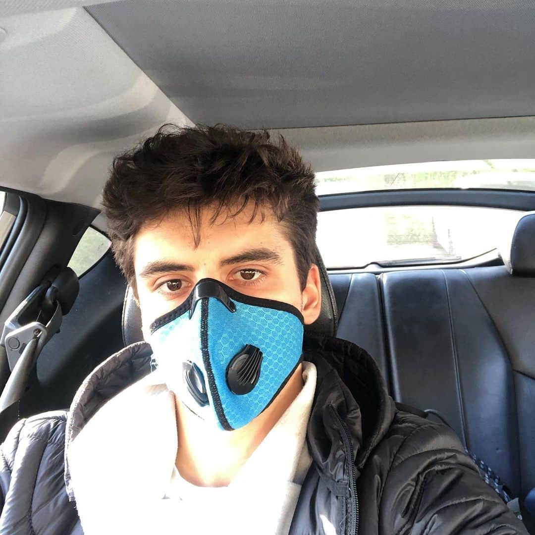 ヤクブ・ディヤスのインスタグラム：「Ninja style😷😅 #PolskaFundacjaNarodowa #PFN #MinisterstwoSportu #instytutsportu #zostańwdomu #zostanwsamochodzie #stayhome  @team100pfn」