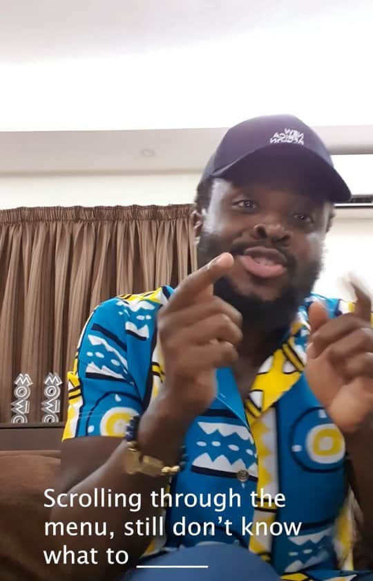 Fuse ODGのインスタグラム：「How many did you manage to get? LOL...Send me back your videos with your responses and I'll share for za fun...Fuse ODG ft. You 😂😘..oh you good good 😎 Raa raa raahh Vibessss 🔥 🌍 💪🏿💥 #FinishMyLine #FillTheRapChallenge #Quarantine #StayHome 🎬: @danny_art_official 🎸 @otwoode」