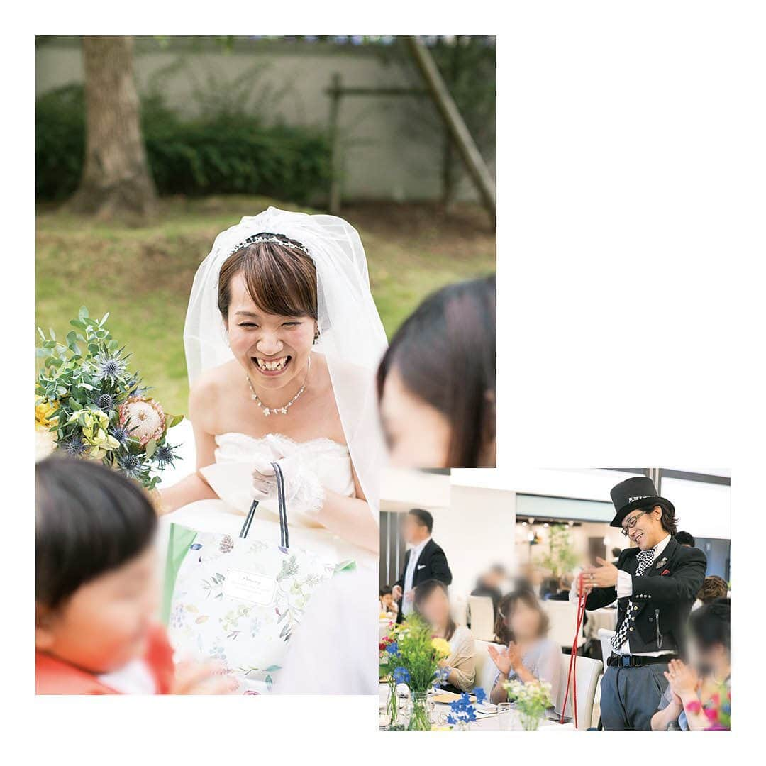 結婚SANKA(けっこんさんか)さんのインスタグラム写真 - (結婚SANKA(けっこんさんか)Instagram)「＼ウエディングレポ／ 『二人ならではのおもてなしで、エンターテインメントあふれる式に！』石川県白山市　Tさん＆Nさんカップル . ラヴィール金沢 . 「みんなと一緒に楽しみたい！」そんな結婚式を目指した二人。バルーンリリースは、ゲストと一体感を感じる爽やかなシーンになりました🎈 . インパクトを感じてもらえるようにと、壮大なチャペルを高さのある生花でコーディネート🌿ステンドグラスが輝く神聖な空間の中、感動のセレモニーが執り行われました。 . 挙式が終わり、いよいよ披露宴。二人の入場を待つ間もゲストに楽しんでほしいと、プロマジシャンにお願いしたそう🃏その間、二人は挙式参列のみのゲストとゆっくり過ごしました。 . 披露宴会場に入ったときに、「おおっ！」ってゲストに驚いてもらいたくて、装花を重視したという新婦Nさん💐テーブルの配置は、ゲストを見渡せるよう、晩餐会風にしたのだとか。 . 結婚式当日は、新郎Tさんの31歳の誕生日。31（サーティーワン）にちなんで、二人でアイスサーブをする演出を。これ、実はパティシエの新郎Tさんの手づくりアイス。子どもたちにも大好評でした🍨 . 退場はゲストとハイタッチ。「ディナーショーみたいに、ゲストと盛り上がりながら退場したい！」そんな新郎Tさんの希望で、笑顔あふれる締めくくりに！ . . . 結婚SANKAがつくるWebマガジンmarricoでは、ラヴィール金沢や、そのほかの会場で挙げた北陸カップルのリアルな結婚式をたくさんレポートしています！ . @kekkonsanka_weddingのURLからmarricoのウエディングレポへ . . about 結婚SANKA . 石川・富山・福井の花嫁のための結婚準備メディアです 雑誌とWebサイト、Webマガジン「marrico」の3つで、北陸花嫁に役立つ地元の結婚準備情報を発信中です . . ＼北陸花嫁を応援／ ただいま、結婚SANKAのWebサイトからブライダルフェアを予約＆参加で、最大16,000円分のギフトカードをもれなく全員にプレゼント中。 結婚準備、新生活、息抜きデートに使ってください https://kekkonsanka.com . .」4月17日 17時15分 - kekkonsanka_wedding