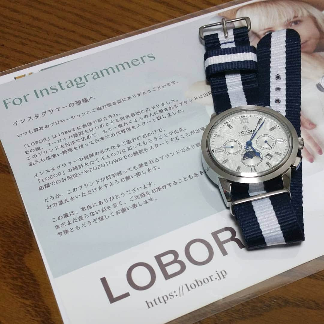 Toshiのインスタグラム：「‎⋆ 【 今回はこの時計⌚ 自動巻きで分厚くてとても気に入りました💜 これからの春夏につけるのが楽しみです\(๑•̀᎑•́)/ クーポンコード ( boomadp ) 10%の割引になります。是非ご利用下さい(^.^ 】  #ロバー#時計#腕時計#lobor」