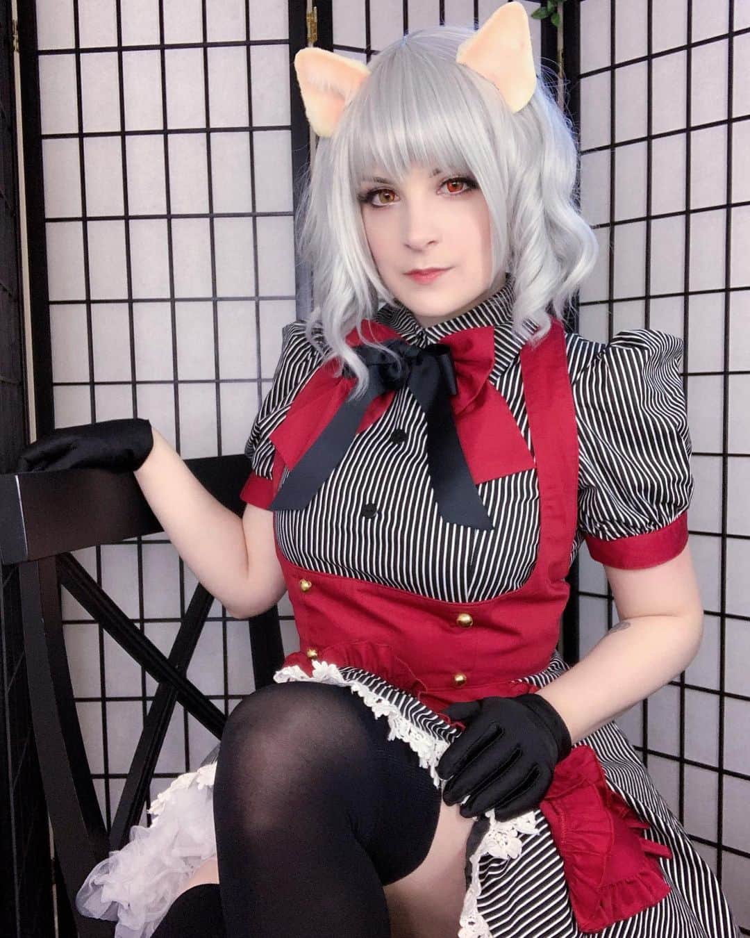 Tessaさんのインスタグラム写真 - (TessaInstagram)「Nefermeido is back, Ojou-sama! How may I serve you?🐱❤️ It’s been about 4 years since I did the maid version of Neferpitou, and I was trying to figure out what to wear with this new maid outfit when I had the idea to bring it back! I’m so in love with this outfit and I really want to wear it to a con....whenever those happen again lmao. Anyway! This will be part of April’s rewards on p@tre0n, and will consist of both mobile and HD photos!🥰 Ears: @cheshiretoys  Outfit: fanplusfriend」4月18日 2時58分 - hiso.neko