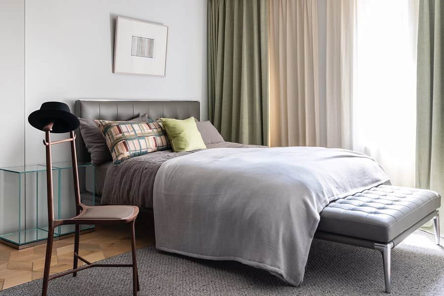 Cassina ixc. (カッシーナ・イクスシー) さんのインスタグラム写真 - (Cassina ixc. (カッシーナ・イクスシー) Instagram)「クラシカルなボタン留めのデザインが美しい＜VOLAGE（ヴォラージュ）＞シリーズのベッドとベンチは、ホテルライクなベッドルームコーディネートに最適です。ベッドリネン、カーテン、ラグをグレー系のカラーで統一すると、心安らぐ空間の完成です。 .  The beds and benches from the VOLAGE series with its beautiful and characteristic buttons are the perfect match to design your bedroom like a luxurious hotel room. Bedding, curtains and rugs in a gray color scheme might be the finishing touch you are looking for to create a modern yet soft and rustic place to sleep. .  カッシーナ・イクスシーのオンラインストアでは、家具から雑貨まで幅広いアイテムを取り扱っています。在庫品や国内製作品は通常納期でお届けしていますので、ぜひご利用ください。 . ●オンラインストアはプロフィール(@cassinaixc_official )のURLよりご覧いただけます。 . 「緊急事態宣言」並びに対象となる都府県からの要請を踏まえ、お客様の安全、新型コロナウイルス感染拡大防止の社会的責任、従業員の安全を勘案し、直営各店の営業を下記の通り変更いたします。 . ●青山本店・名古屋店・大阪店・福岡店 土曜日、日曜日、祝日：臨時休業 月曜日〜金曜日：通常営業（水曜日も通常営業します） . ●札幌サロン 通常営業 . 対象期間：4/9(木) 〜 5/6(水) ※変更となる可能性があります . #cassina #cassinaixc #volage #bed #bedroom #societylimonta #linen #curtain #rug #art #interior #interiorinspiration #homedecor #stayhome #stayathome #カッシーナ #カッシーナイクスシー #ベッド #ベッドルーム #リネン #カーテン #ラグ #アート #グレー #インテリア #インテリアコーディネート #インテリアショップ #うちで過ごそう」4月17日 19時32分 - cassinaixc_official