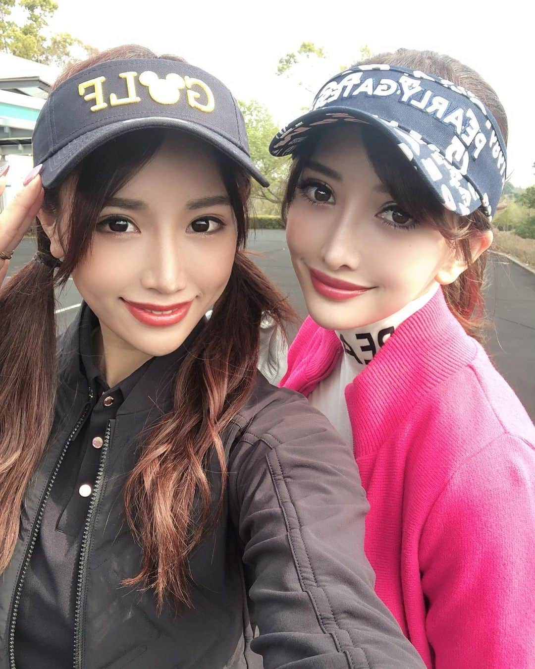 伊東亜梨沙さんのインスタグラム写真 - (伊東亜梨沙Instagram)「なつかしりーず🏌️‍♀️ 初ラウンド♡ 皆んなが上手すぎて私が迷惑かけすぎてて🤣 申し訳なかったけどすっごく楽しくてゴルフが大好きになった日でした💗 あやのちゃんがめっちゃ優しく教えてくれてあやの先生と呼ぶことにしました。 絶対上手くなりたい🔥って思って家でパターの練習してるよ。笑 . . #ゴルフ女子 #ゴルフ #golf #ゴルフコーデ #ゴルフウェア #パーリーゲイツ #立野クラシックゴルフ倶楽部 #pearlygates」4月17日 20時48分 - arisa__917m