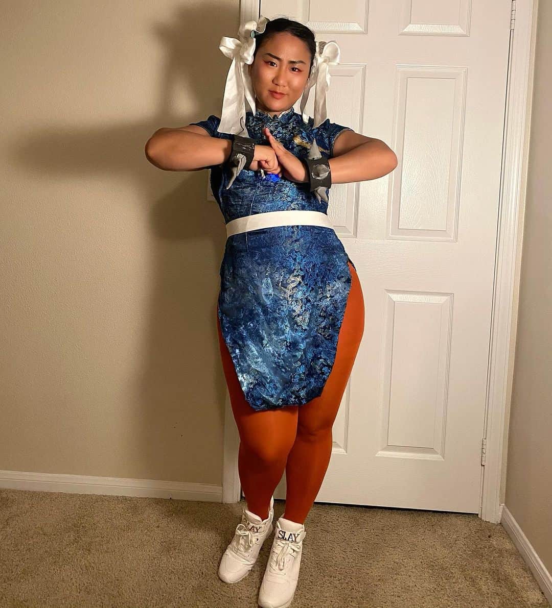 藤井美穂のインスタグラム：「I was born to do this cosplay #chunli #chunlicosplay ! Shoes @shoedazzle #shoedazzlepartner」