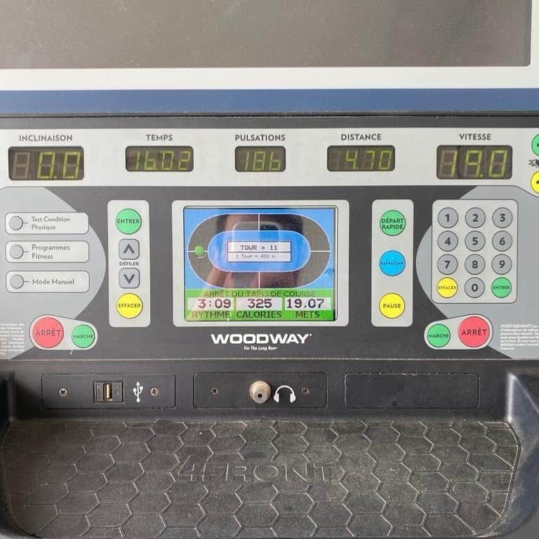 セスク・ファブレガスさんのインスタグラム写真 - (セスク・ファブレガスInstagram)「Treadmill lovers. Thoughts?  4.7 km in 16’. Amantes de la cinta. Vuestra opinión? 🏃🏻‍♂️💨」4月18日 0時04分 - cescf4bregas