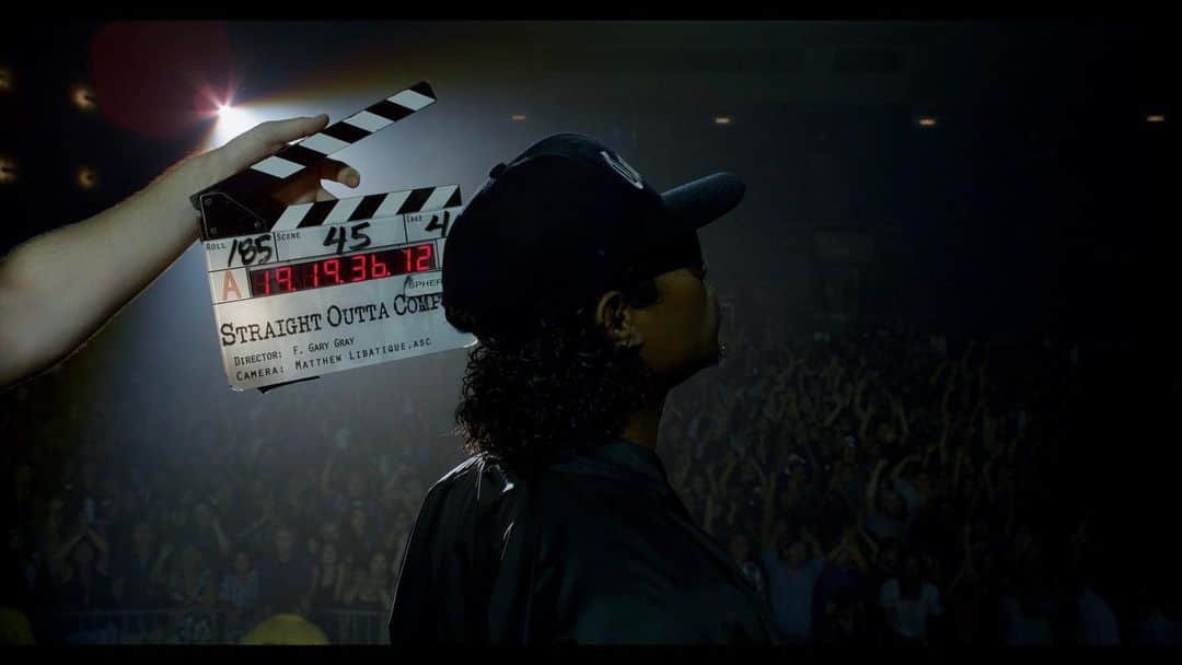 マシュー・リバティークのインスタグラム：「Straight Outta Compton. Directed by #FGaryGray . Good kids, local kids. #EazyE #cinematography #reddragon @camtec_official  #staythefuckhome」