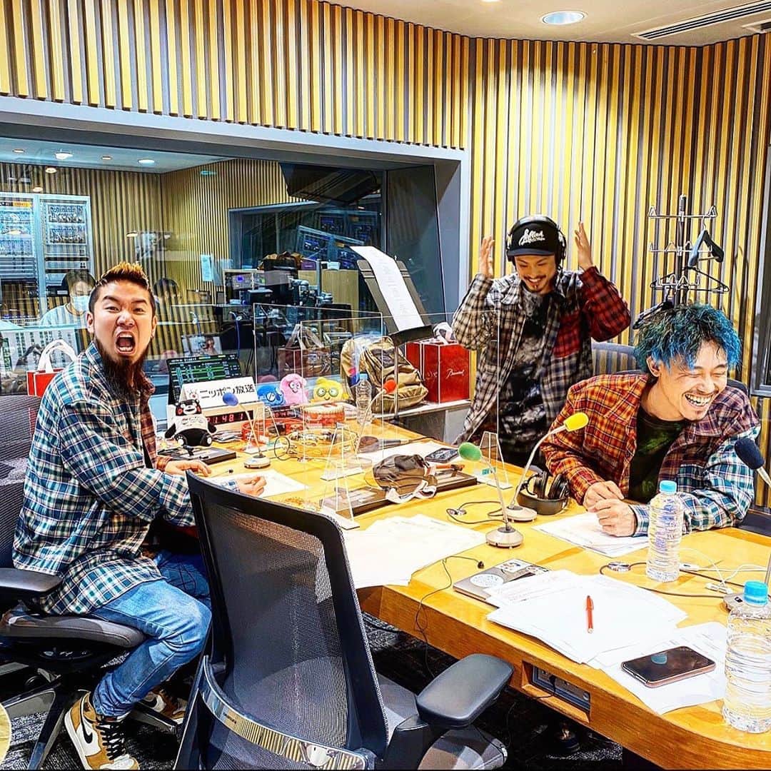 WANIMAのインスタグラム：「WANIMAのオールナイトニッポン﻿ ﻿ シリーズ本日で最終回でした!!﻿ ﻿ 約5年間ありがとうございました!!﻿ ﻿ 引き続きよろしくお願い致します!!﻿ ﻿ #WANIMAANN﻿ #WANIMA」