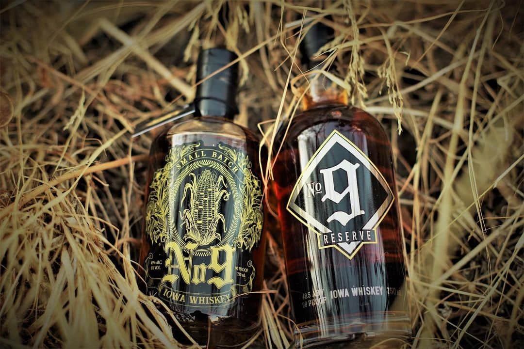 Slipknotさんのインスタグラム写真 - (SlipknotInstagram)「@SlipknotWhiskey No. 9 Reserve is back for the first time this year and now available to order online. Watch Part 2 of @MShawnCrahan's interview with @FredMinnick + grab your bottle of No. 9 at slipknotwhiskey.com - link in bio.」4月18日 1時00分 - slipknot