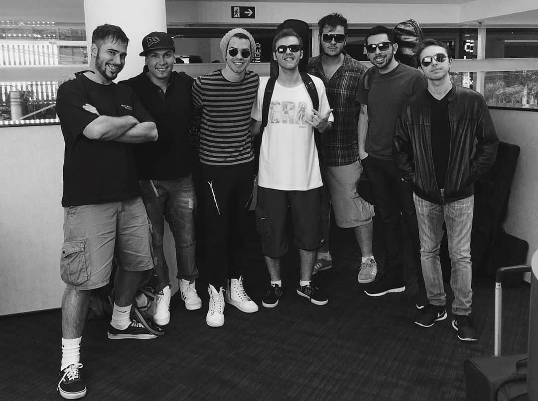 サム・アウヴェスのインスタグラム：「An oldie 😋 #band #gang #saopaulo #tbt」