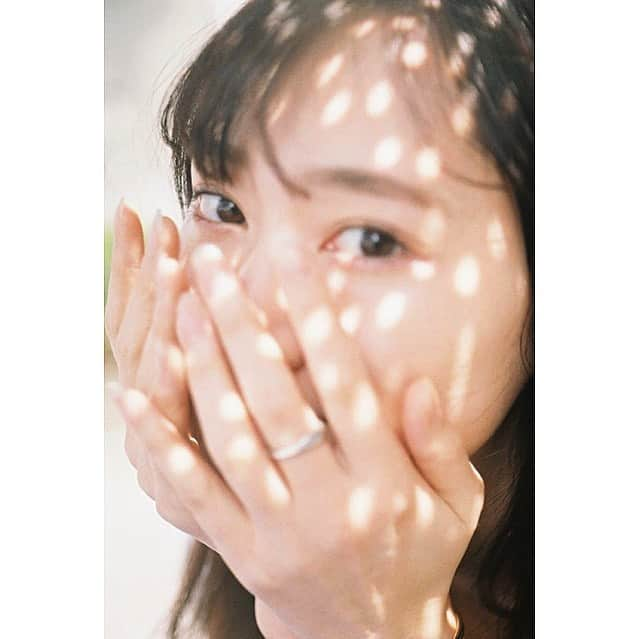 高井真菜さんのインスタグラム写真 - (高井真菜Instagram)「‪【お知らせ‬】 . ‪舞台‬ ‪RAVE☆塾「Peace of Clan 〜七星のシンフォニア〜」‬ . ‪出演します！‬ ‪初めての舞台です。お芝居を出来ることが凄く嬉しい..‬ 舞台はずっと大好きでいっぱい観に行ってたので、あの場に立てる事が本当に楽しみです . ‪こんな時ですので来月末から始まる稽古や他のお仕事など、 予防に細心の注意をはらってまいります！ .  6/19〜@築地本願寺ブディストホール 私はAチームです！ (延期なった場合10/16〜の公演です) .  役やビジュアルは後日発表ですのでお待ち下さい☺️ . .  #舞台#芝居#役者#歌#ダンス #お待ちしております」4月18日 12時11分 - mana_takai