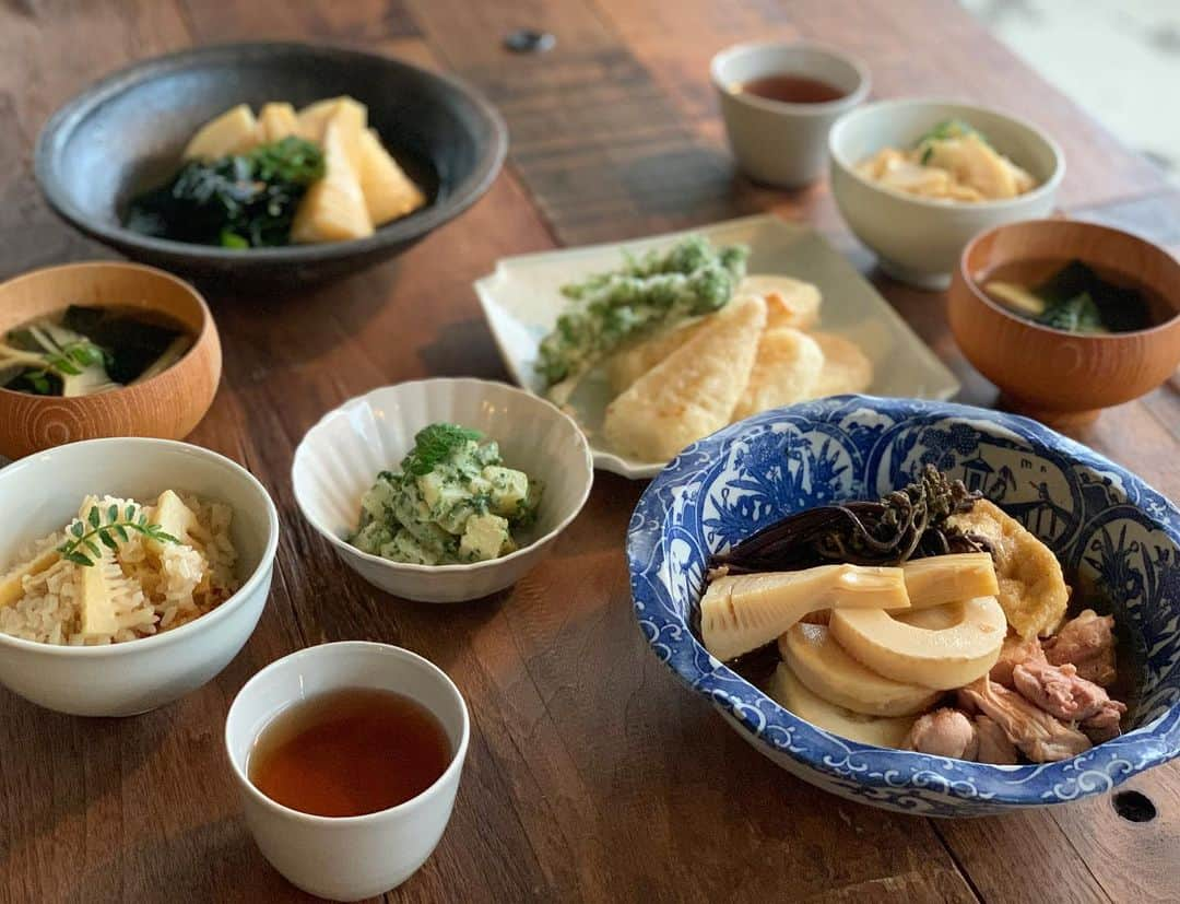 青山有紀さんのインスタグラム写真 - (青山有紀Instagram)「薬膳では同じ食材ばかり食べることはないけれど、たけのこの旬はほんと一瞬だからたけのこ尽くしを楽しみます。 来週noteにレシピアップ出来ると思います！ #青山有紀 #青山有紀ごはん」4月18日 9時11分 - yukiaoya