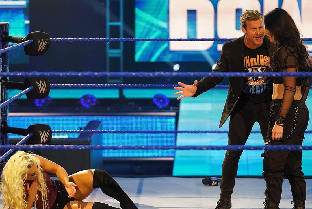 WWEさんのインスタグラム写真 - (WWEInstagram)「#FireAndDesire are no more, but @otis_wwe always has @mandysacs back! #SmackDown」4月18日 10時19分 - wwe