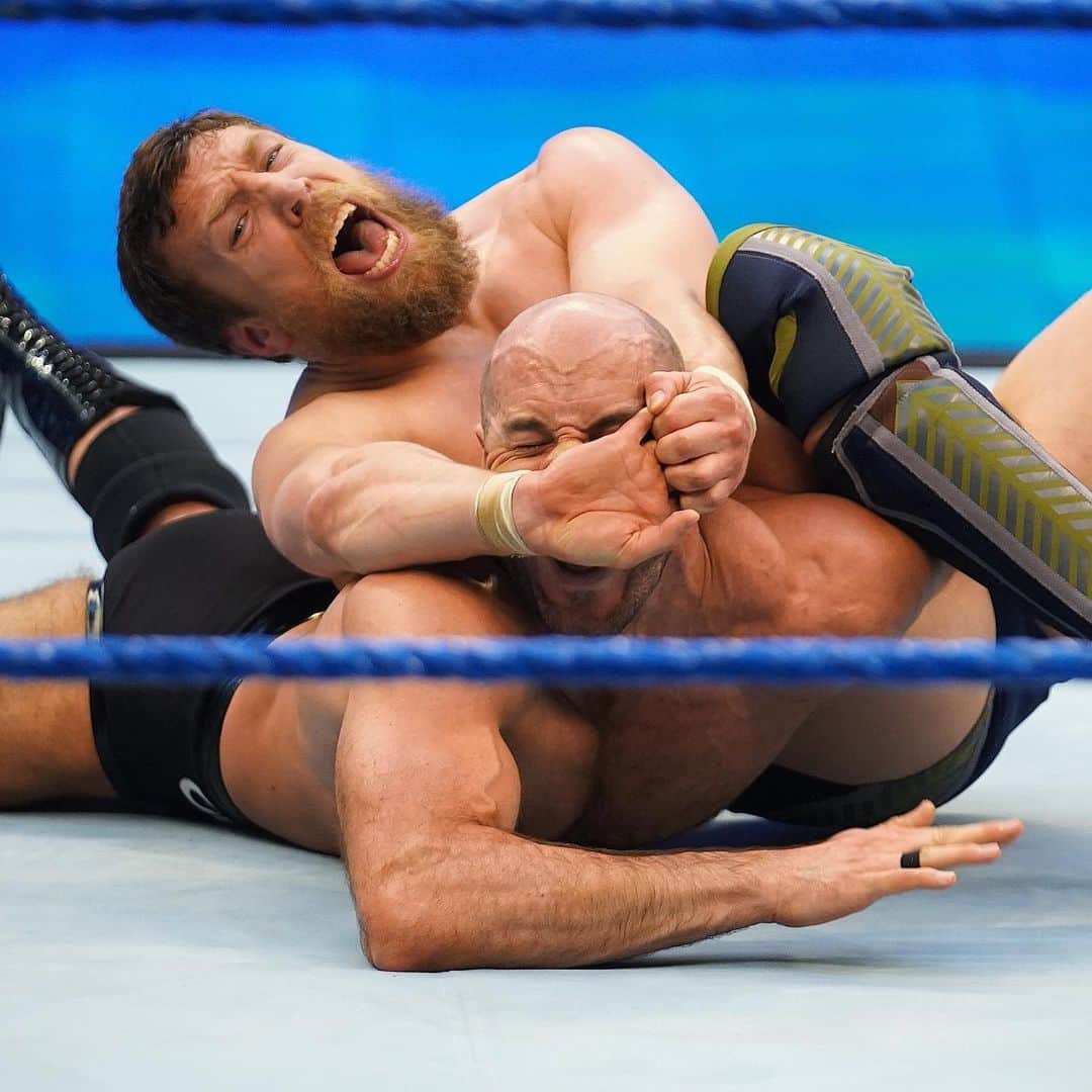 WWEさんのインスタグラム写真 - (WWEInstagram)「@bryanldanielson is going to #MITB!! #SmackDown」4月18日 10時37分 - wwe