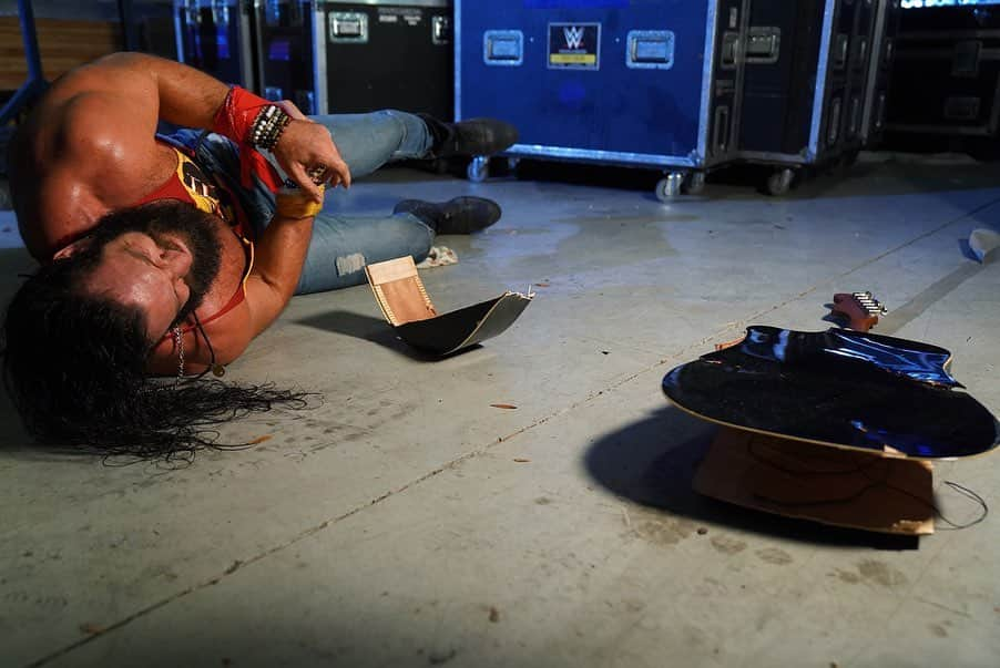 WWEさんのインスタグラム写真 - (WWEInstagram)「King @baroncorbinwwe gets his revenge on @iameliaswwe! #SmackDown」4月18日 10時51分 - wwe