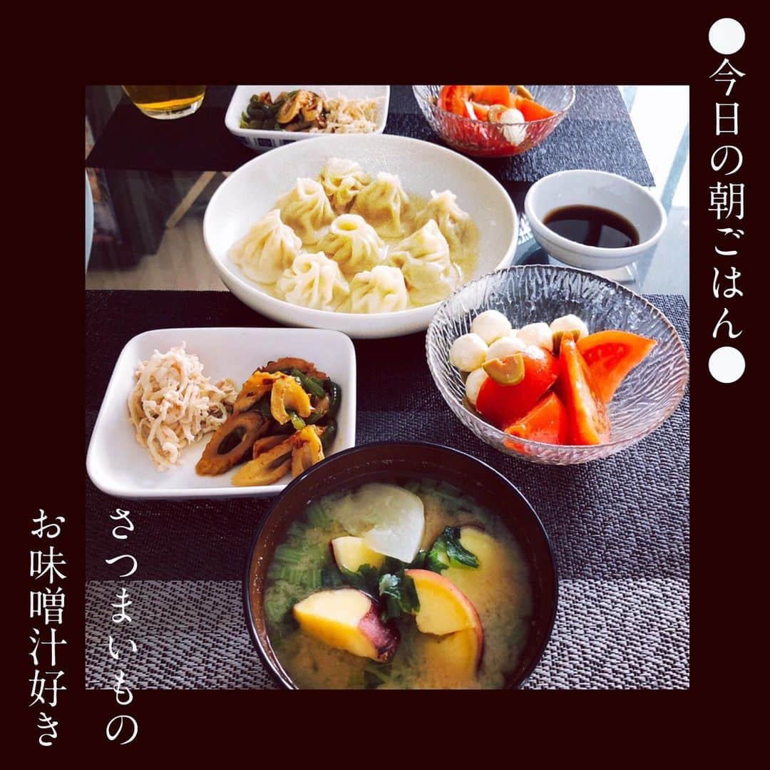 荒浪和沙さんのインスタグラム写真 - (荒浪和沙Instagram)「朝以外も作るけど写真撮り忘れる😭  今日の簡単朝ごはん ■作り置き■ 🍽ちくわとピーマンのキンピラ 🍽切り干し大根とツナのマヨネーズ和え ■追加■ 🍽小籠包（冷凍） 🍽トマトとモッツァレラチーズのサラダ 🍽さつまいもとカブの味噌汁  わたしは白米食べないようにしてます。体重管理しないとなので…。 #妊娠中の食事#妊婦#妊娠33週#さつまいも#腸活#カブレシピ#朝ごはん」4月18日 11時23分 - kaz_pii