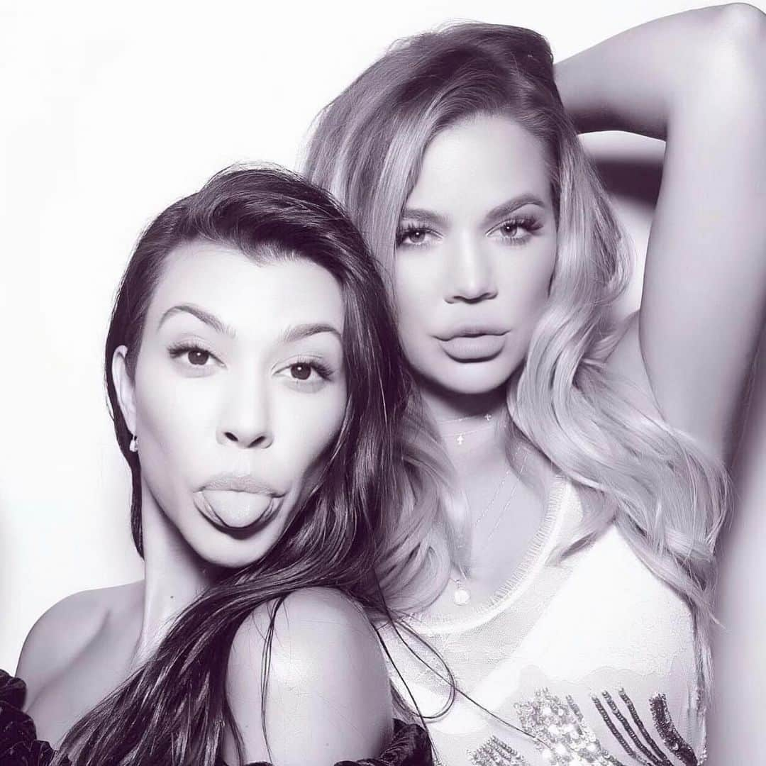 クロエ・カーダシアンさんのインスタグラム写真 - (クロエ・カーダシアンInstagram)「Happy birthday my beautiful @kourtneykardash!!! In any lifetime I would have found a way to have you in my life forever! I can’t imagine my life without you, nor would I ever want to imagine that.  You and I have an incredible rare bond that no matter what, it can never be broken. (Yep! You’re stuck with me!) You are my best friend, one of the rare few I can count on most in my life. I know that so many people go through life without their sister as their best friend. That thought alone breaks my heart. Thank God I was blessed with the most incredible siblings I could dream of.  Honestly, without you my life would be boring, not as full and my life would always feel as if something was missing. Today and every day, I pray that your soul is covered in love and from your core, I pray that you’re happy! You deserve only magical things! In all of the lifetimes before and in all of the lifetimes after, I will love you! To the happiest of birthdays my sister!! Jane, I love you!」4月18日 22時53分 - khloekardashian