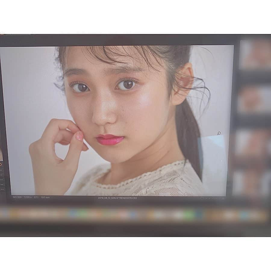 鈴木くるみさんのインスタグラム写真 - (鈴木くるみInstagram)「可愛いメイクしていただけて嬉しかったな〜💓💞 #メイク #ピンクリップ #可愛い #akb48」4月18日 21時27分 - kurumi_akb48