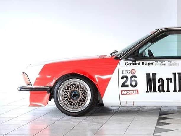 MOTUL Japanさんのインスタグラム写真 - (MOTUL JapanInstagram)「【BMW 635CSi GROUP A】 今でも根強いファンがいるE24 635CSi。国内ではスポーツ仕様のM6も販売されていました。 . ヨーロッパのグループAでの活躍はもちろん、国内のレースにも参戦していたので皆さんの記憶にも残っているのではないでしょうか？ . 写真は ゲルハルト ベルガー レプリカのGeoff Steel Racing 635CSi GROUP A!!! . Motulにはネオクラシック車両におすすめの製品もあります! . #MOTUL #MOTULJAPAN #300v #高性能オイル #オイル交換 #bmw635csi  #bmwe24 #bmwe24635csi #e24 #e24635csi #bmwm6 #bmwm635csi #欧州車 #ドイツ車 #ネオクラシックカー #ネオクラシック #ネオクラ #ヴィンテージカー #車好きと繋がりたい #モータースポーツ好きな人と繋がりたい #ツーリングカー #モチュール #bimmer #レーシングカー  #racecar #racecars #racingcars #racing #sportcars #carculture」4月18日 22時00分 - motuljapan