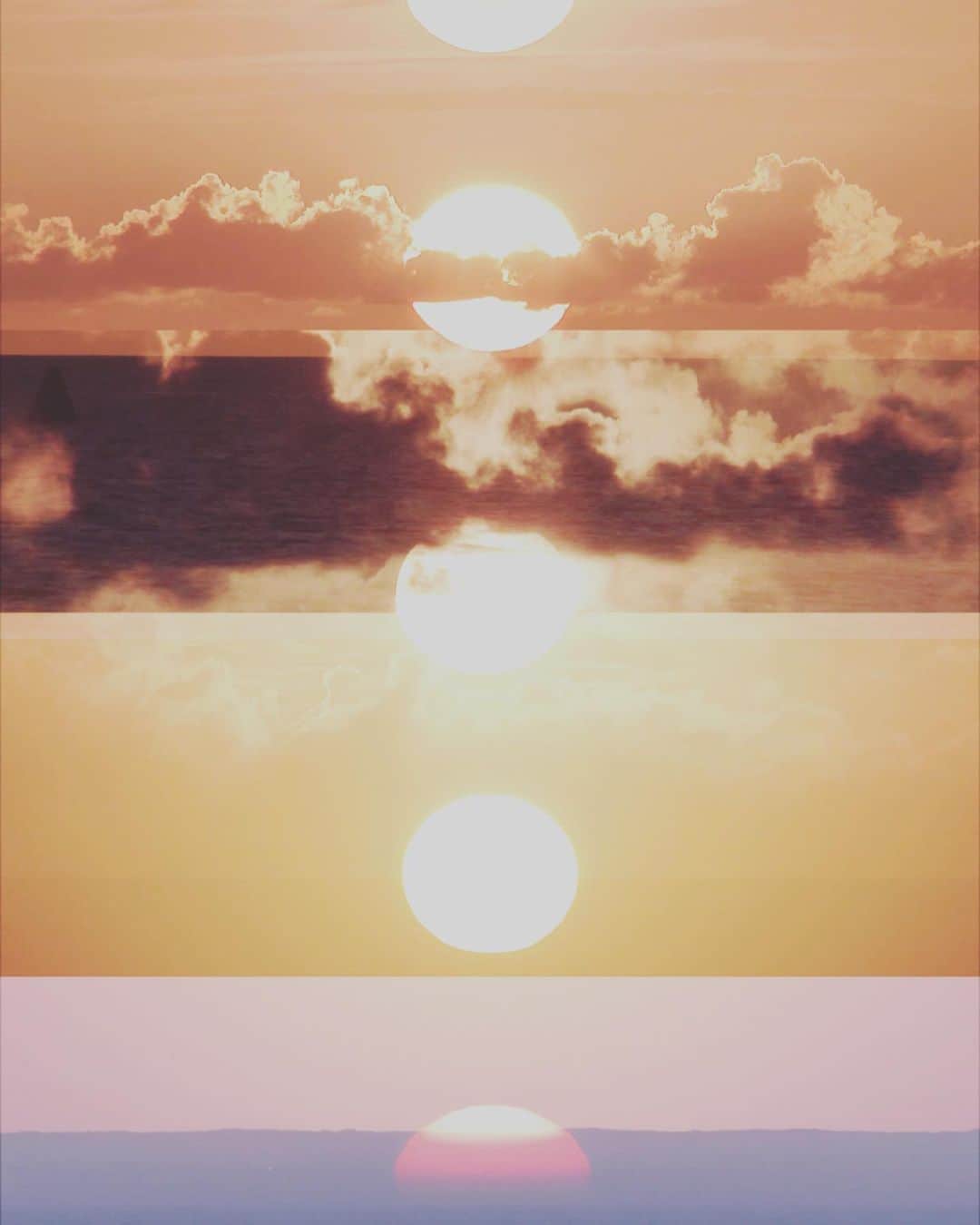 YOSHIROTTENのインスタグラム：「PLANETSIT ☀️🌏🐋 コラボTシャツ先行発売 小笠原の景色で作りました 早く外出て映画が観たい  shop↓ https://imagin-ation.stores.jp  #planetist  @toshiaki.toyoda  @toyoda_films_official」