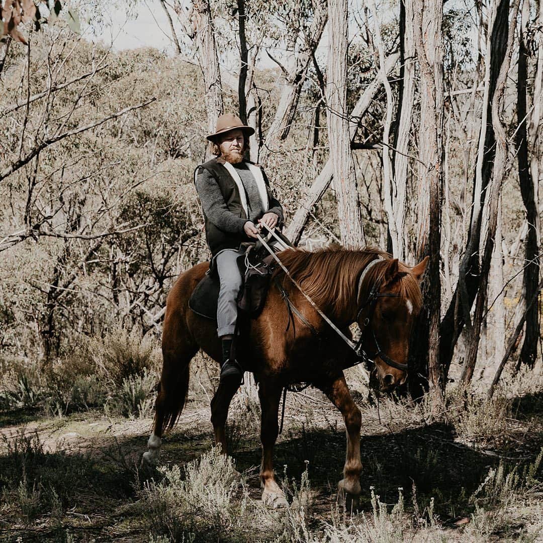 のインスタグラム：「Off grid in High Country, Victoria on a trek captured by @brookjames_ late last year.」