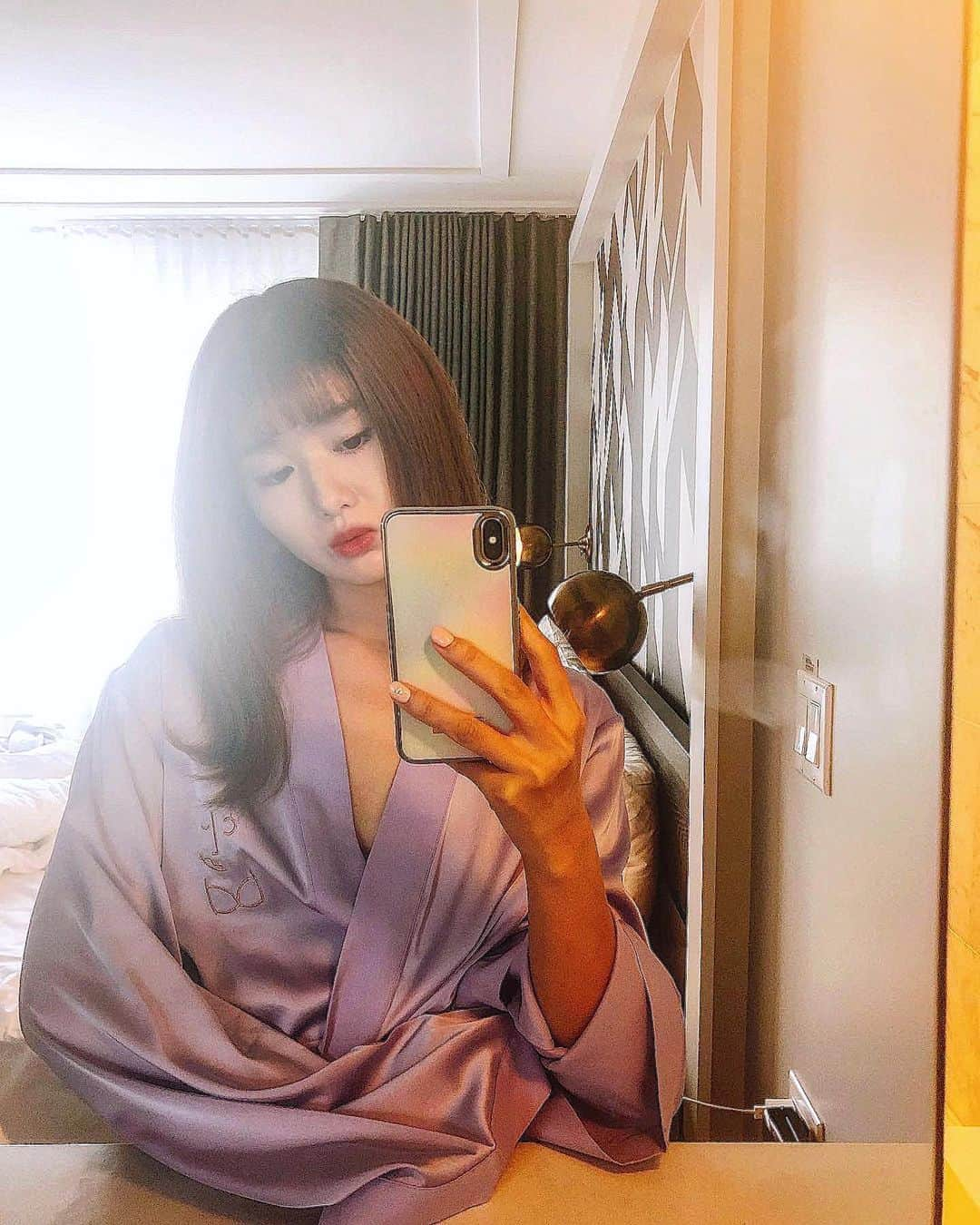 一木美里さんのインスタグラム写真 - (一木美里Instagram)「𝑵𝒆𝒘𝒀𝒐𝒓𝒌💜2019 𝒔𝒑𝒓𝒊𝒏𝒈🗽﻿ ﻿ おうちTimeに着てるウエアは﻿ #rihanna のブランド。﻿ Brooklynで陽当たりのよかったホテル♡ ﻿ ﻿ ﻿ #MillyNycNyc#TRAVEL#trip#NewYork#NYC#outfit#sunshine#여행#ニューヨーク#Brooklyn#savagexfenty#stayhome#おうち時間」4月18日 17時33分 - misato_ichiki