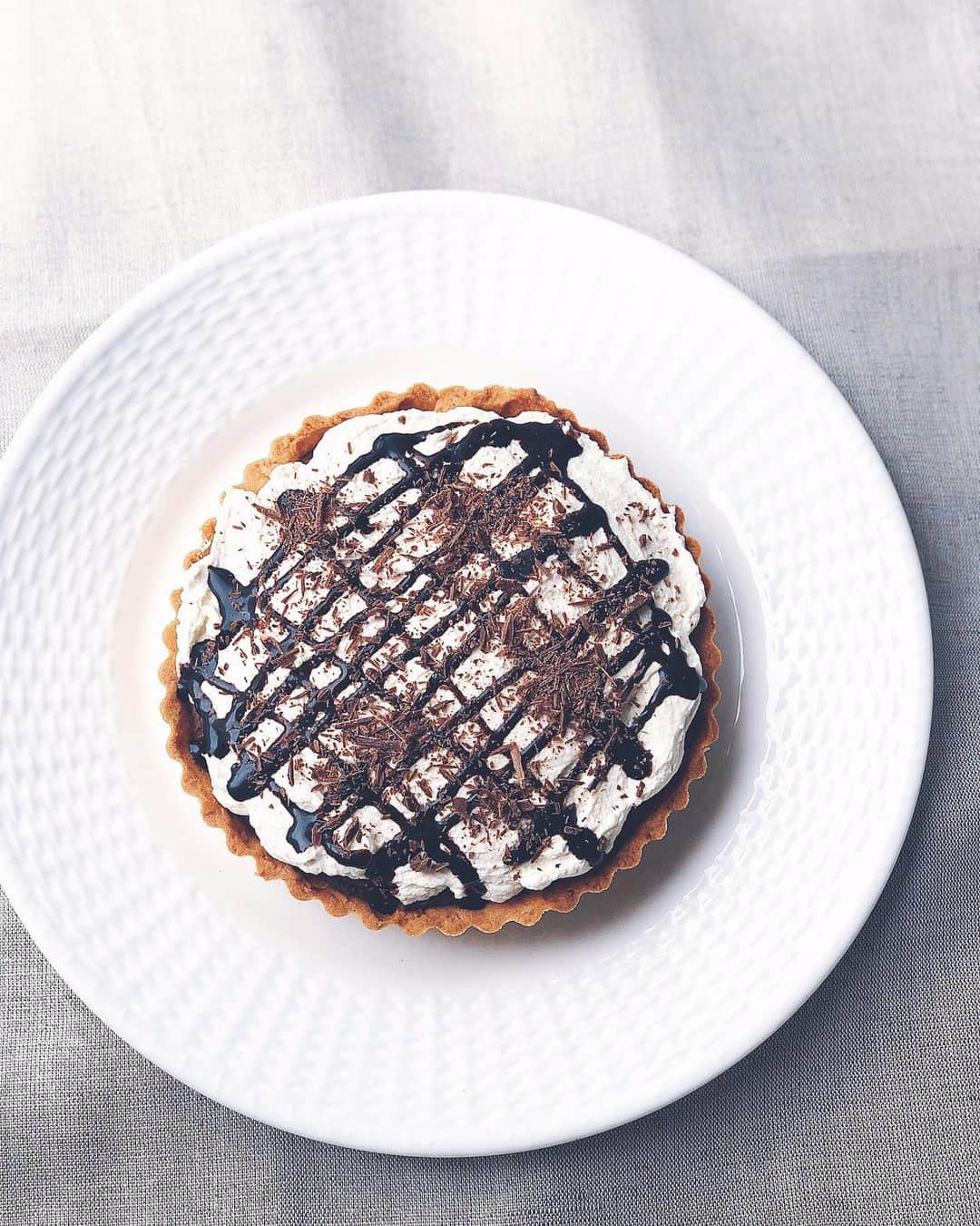 川村桃子さんのインスタグラム写真 - (川村桃子Instagram)「⠀ アンミラのバナナチョコレートパイが食べたくなったからタルトで自作アンミラ。⠀ ⠀ 満足。⠀ ⠀ #自作アンミラ #アンナミラーズ #バナナチョコレートタルト #おやつ #桃子の手作り #stayhome #homemade #homemadesweets #sweets #food #instafood」4月18日 18時01分 - momo_k1014