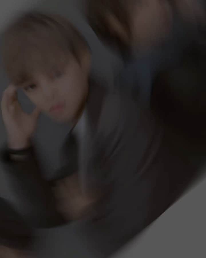 ゆりのインスタグラム：「おうちで暇だからVITAってアプリで以前の男装企画のときの写真と動画まとめてみた！おされ🥺 #VITA  #ショートムービー　 #一瞬で思い出整理しました　 #びた動画 #おうち時間」