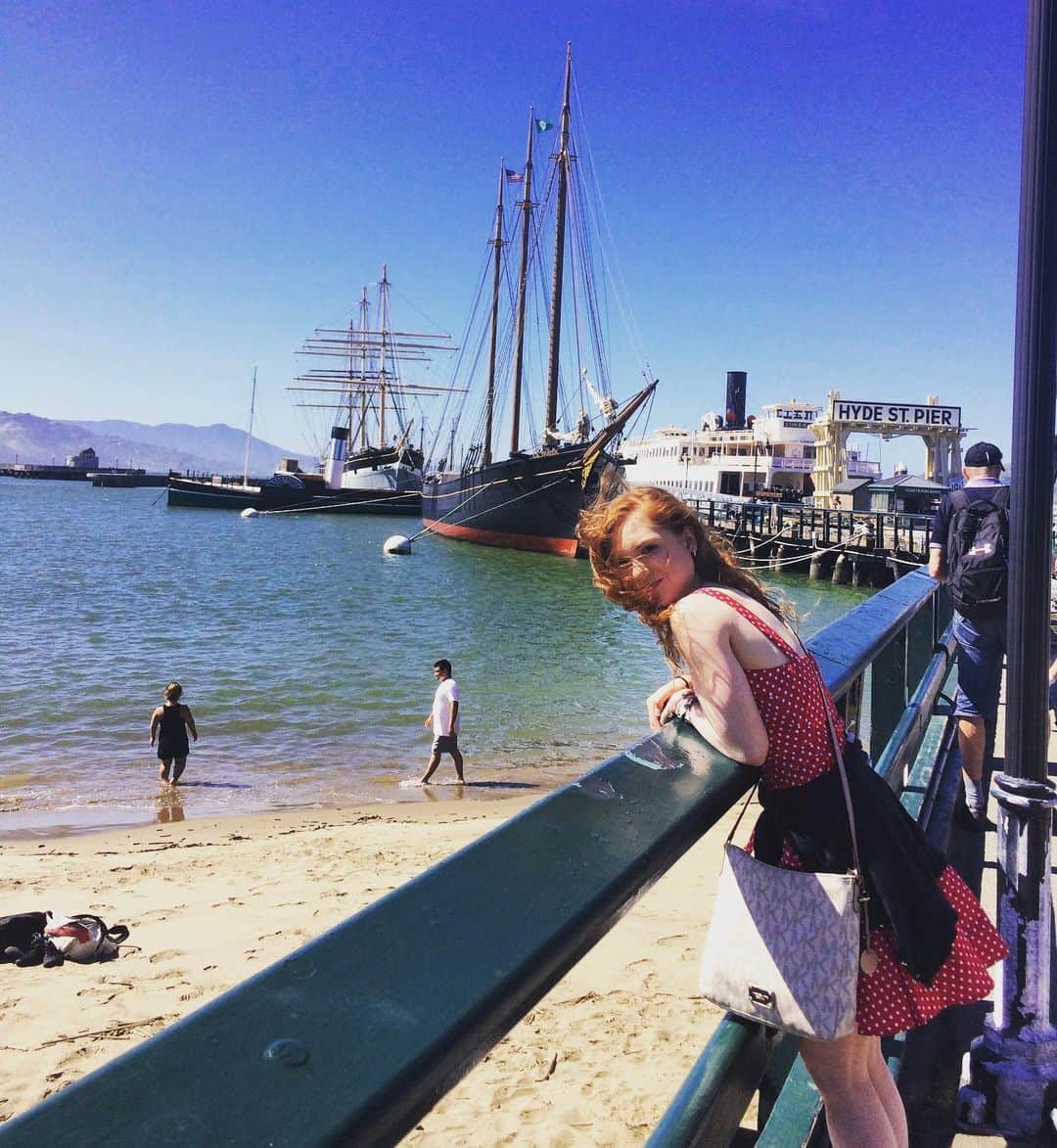 ナターシャ・ピュリッチのインスタグラム：「Just sitting here like everyone else dreaming of travelling again and reminiscing on some amazing trips. This one was a last minute father daughter 21st birthday trip to  San Francisco 💜  #plannedin24hours #oneillneverforget #hesthebest #ilovethebay」
