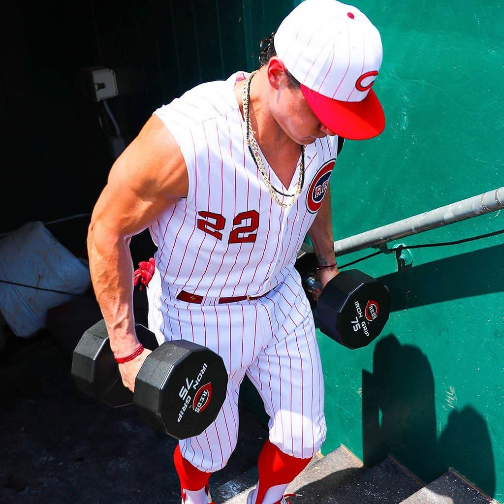 MLBさんのインスタグラム写真 - (MLBInstagram)「“I don't know if you heard me counting. I did over a thousand.” - Ron Burgundy, @32double_d, @mlorenzen21 💪💪」4月19日 1時31分 - mlb