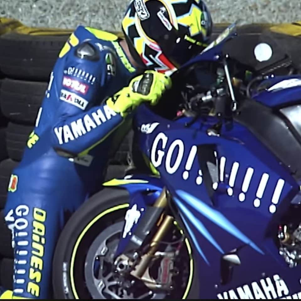 のインスタグラム：「On this day 16 years ago... @valeyellow46 took his first #MotoGP win with @yamahamotogp 🏆 Check out our story to relive that day! 🎥 #VR46 #OnThisDay #Motorcycle #Racing #Motorsport #Throwback」