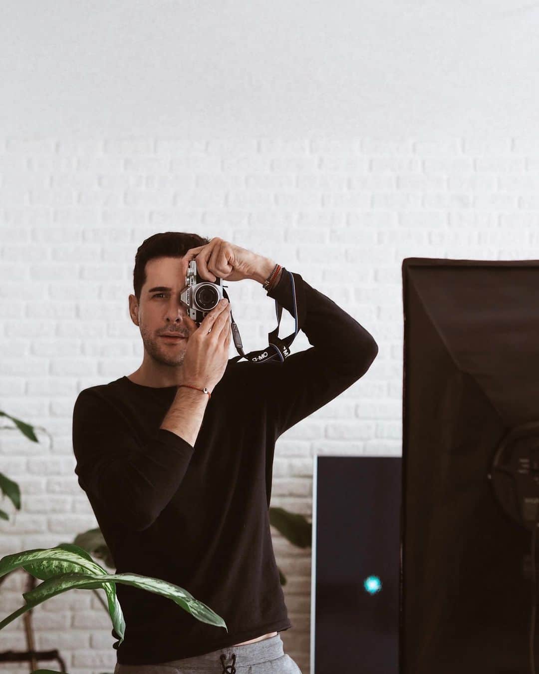 Sezgin YILMAZのインスタグラム：「let me take your photo.. 📸」
