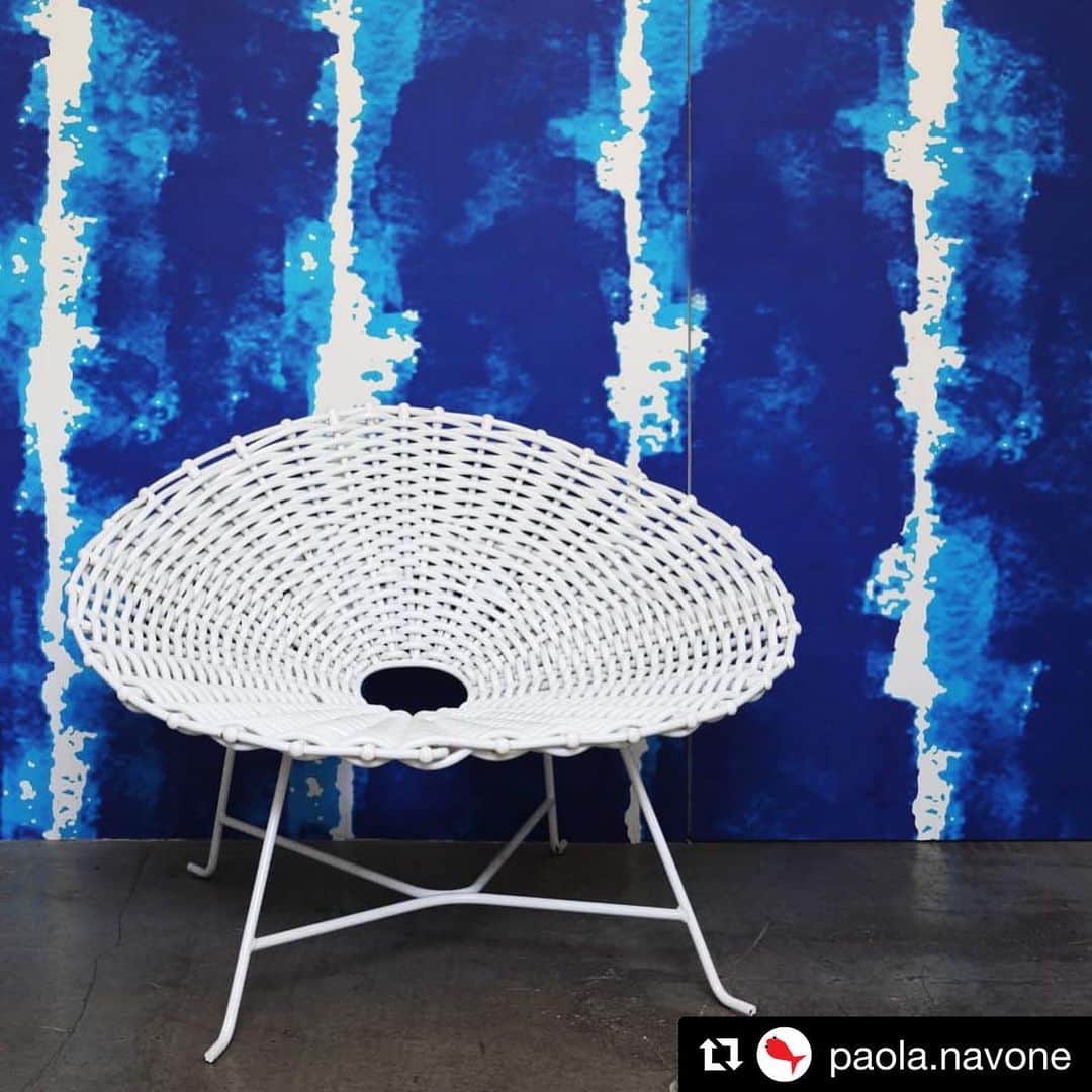 GERVASONI JAPAN / ジェルバゾーニ ジャパンさんのインスタグラム写真 - (GERVASONI JAPAN / ジェルバゾーニ ジャパンInstagram)「【 PIC OF THIS WEEK 】  SWEET 27☀️ Repost @paola.navone ・・・ #outdoor #armchair Sweet27 for #gervasoni  #addiction #collection of #wallpapers  for #nlxl  #white #blu  #blue #rubber  #weaving  #productdesign  #wallcovering  #walldecor  #homedecor  #paolanavone  #ottostudio  Ph. @enricoconti.foto  @gervasoni1882  @nlxl」4月19日 6時25分 - gervasoni_japan